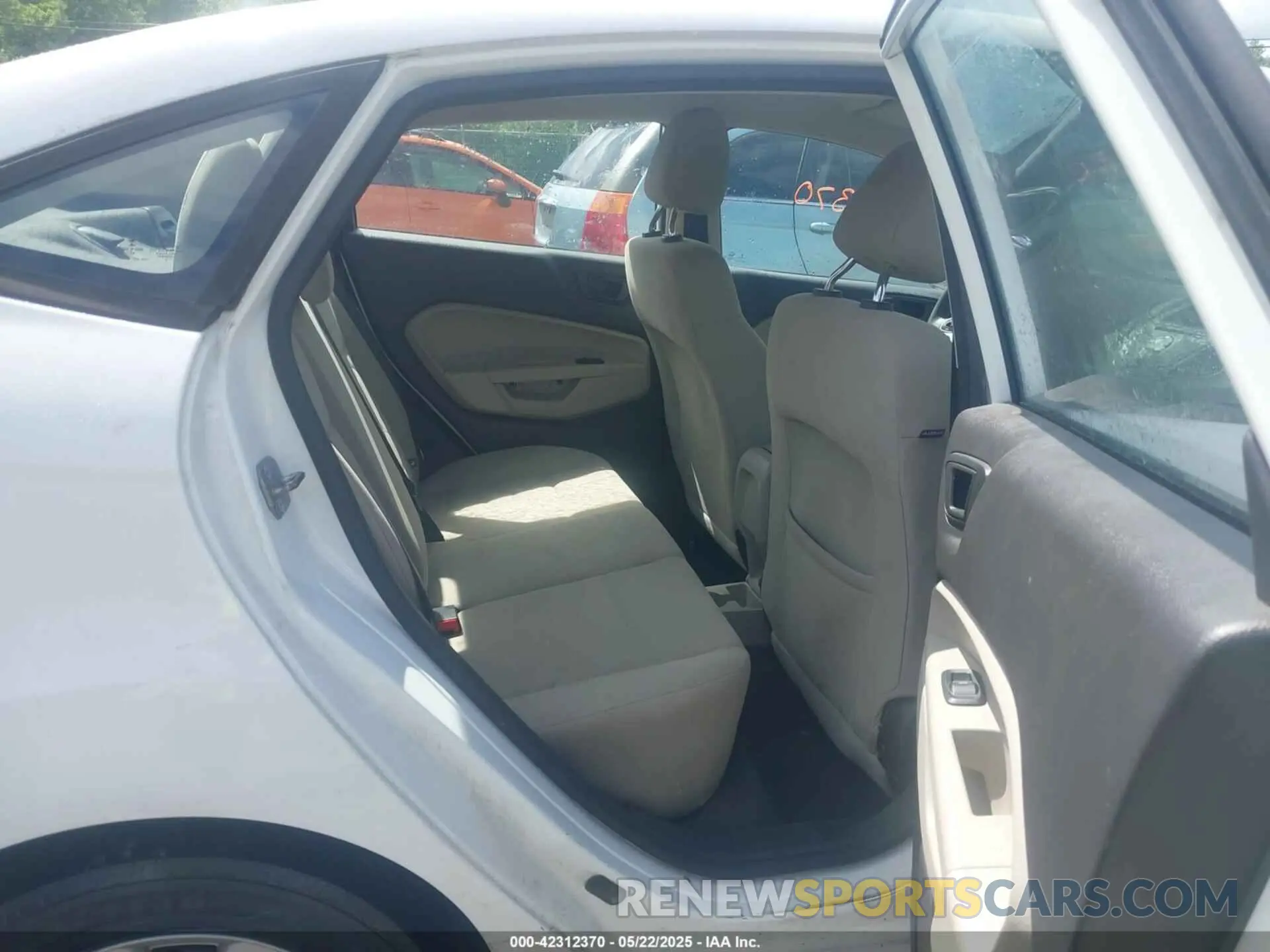 8 Photograph of a damaged car 3FADP4BJ3KM114428 FORD FIESTA 2019