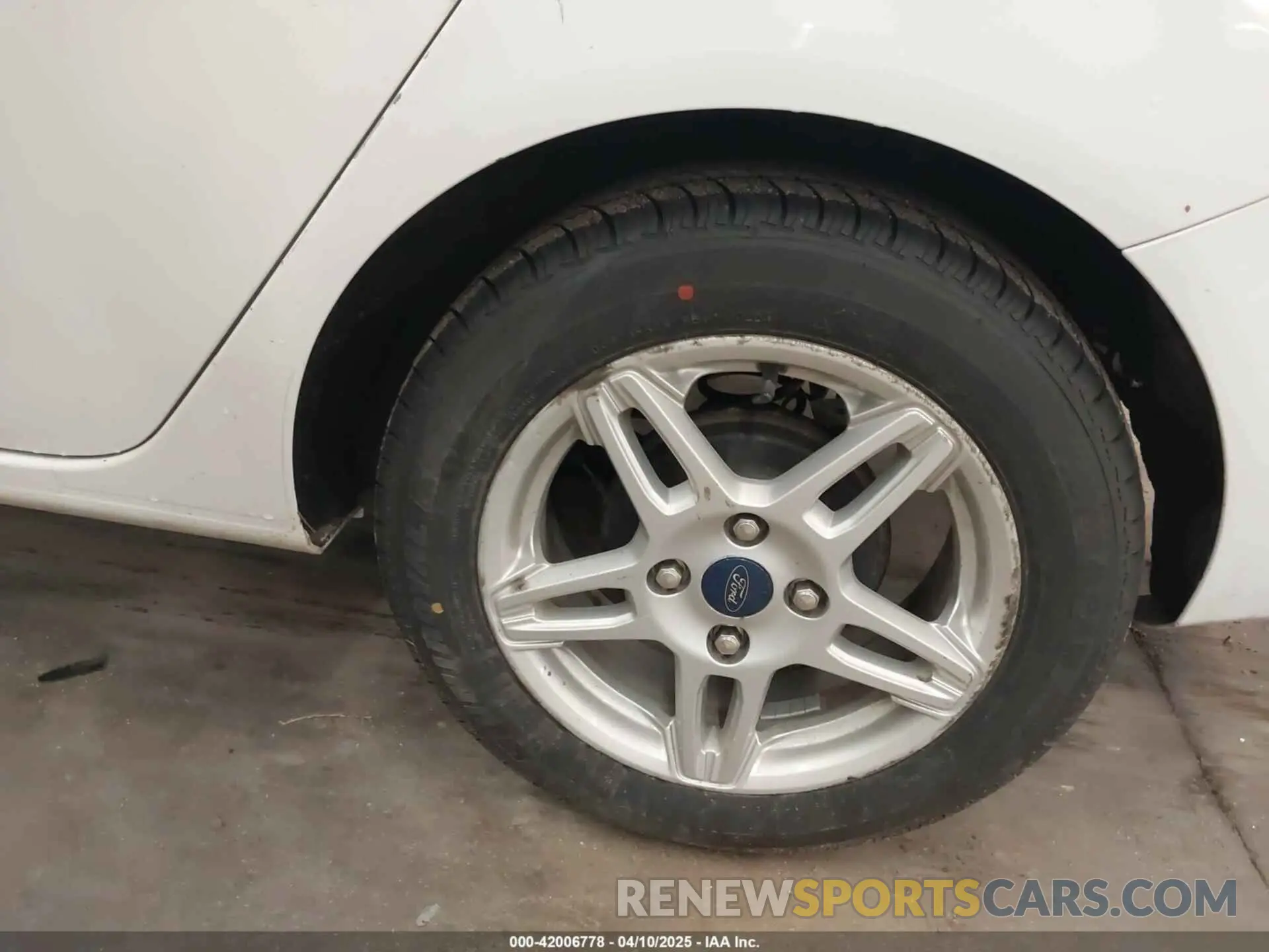 12 Photograph of a damaged car 3FADP4BJ3KM117720 FORD FIESTA 2019