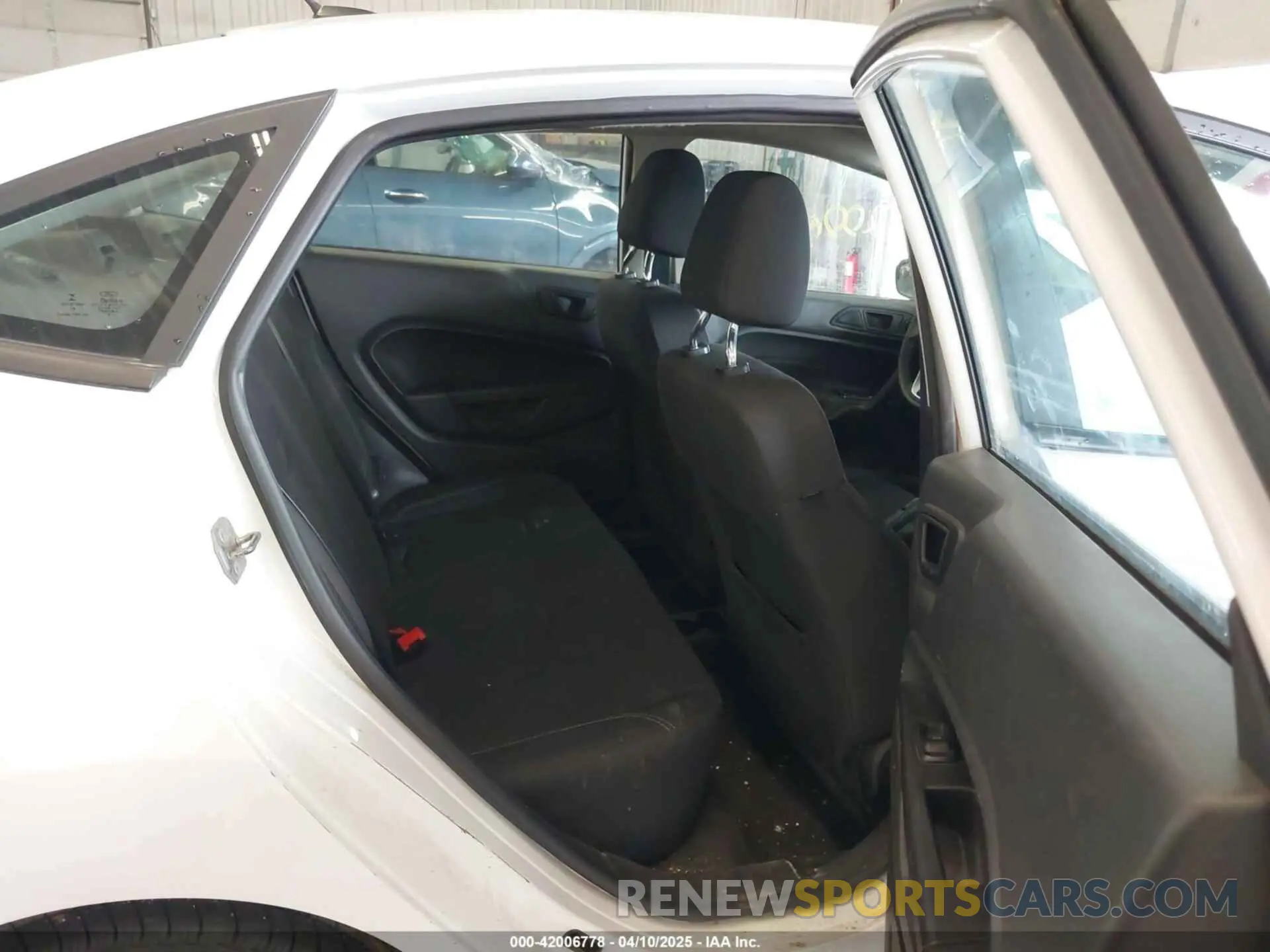 8 Photograph of a damaged car 3FADP4BJ3KM117720 FORD FIESTA 2019