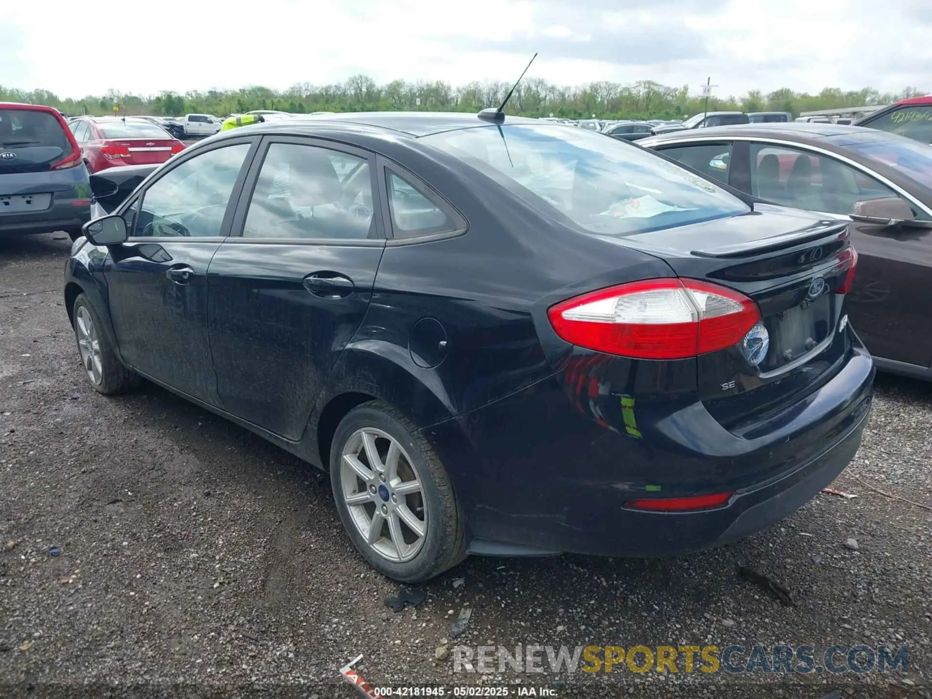 3 Photograph of a damaged car 3FADP4BJ3KM137563 FORD FIESTA 2019