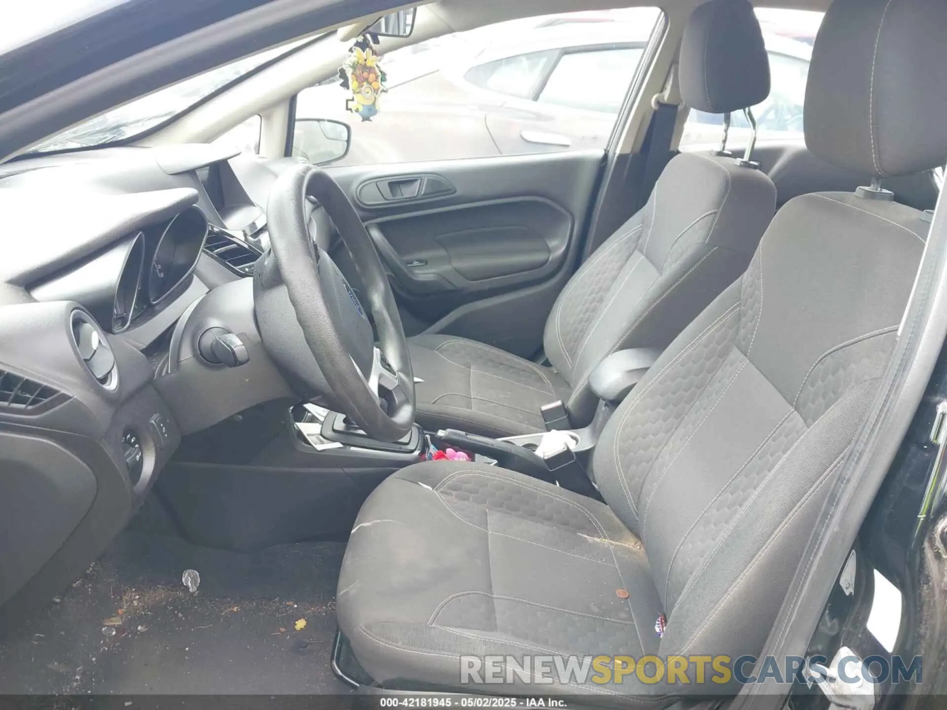 5 Photograph of a damaged car 3FADP4BJ3KM137563 FORD FIESTA 2019