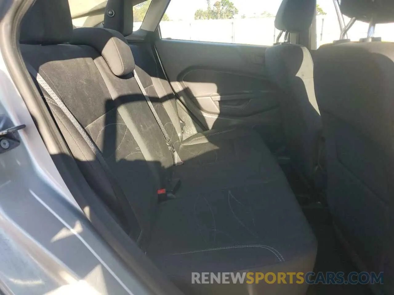 10 Photograph of a damaged car 3FADP4BJ3KM140642 FORD FIESTA 2019