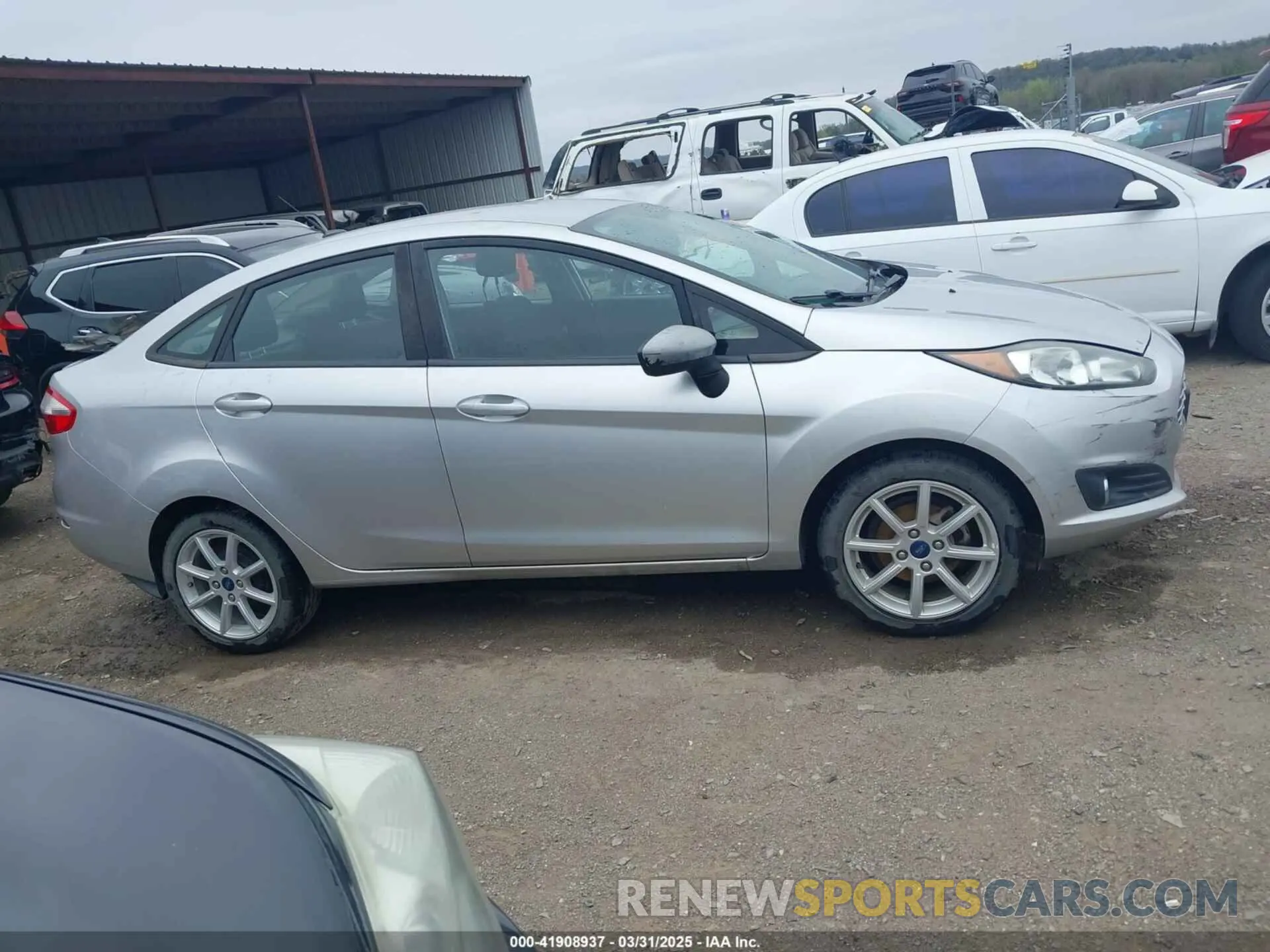 14 Photograph of a damaged car 3FADP4BJ4KM105799 FORD FIESTA 2019