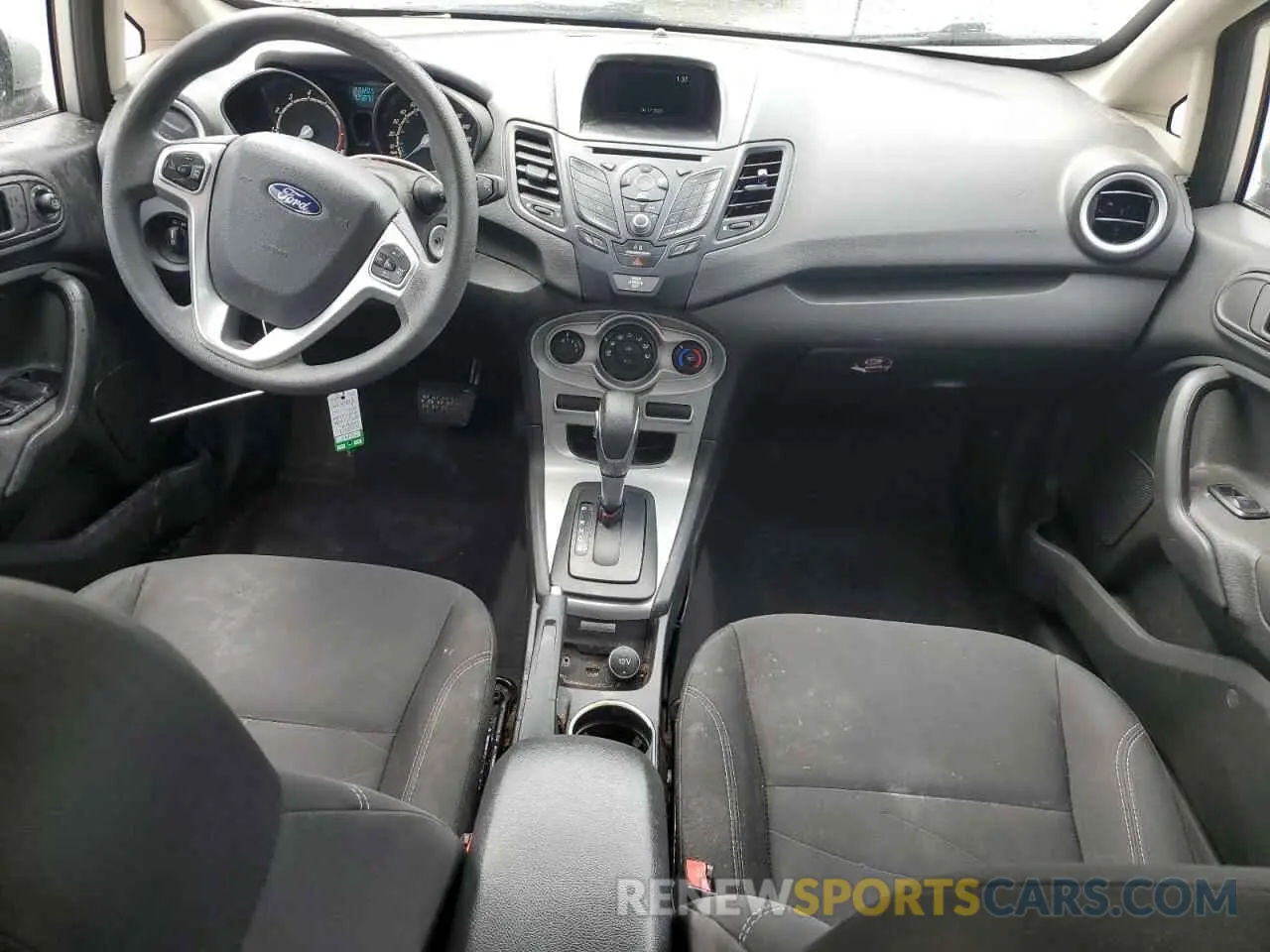 8 Photograph of a damaged car 3FADP4BJ4KM108167 FORD FIESTA 2019