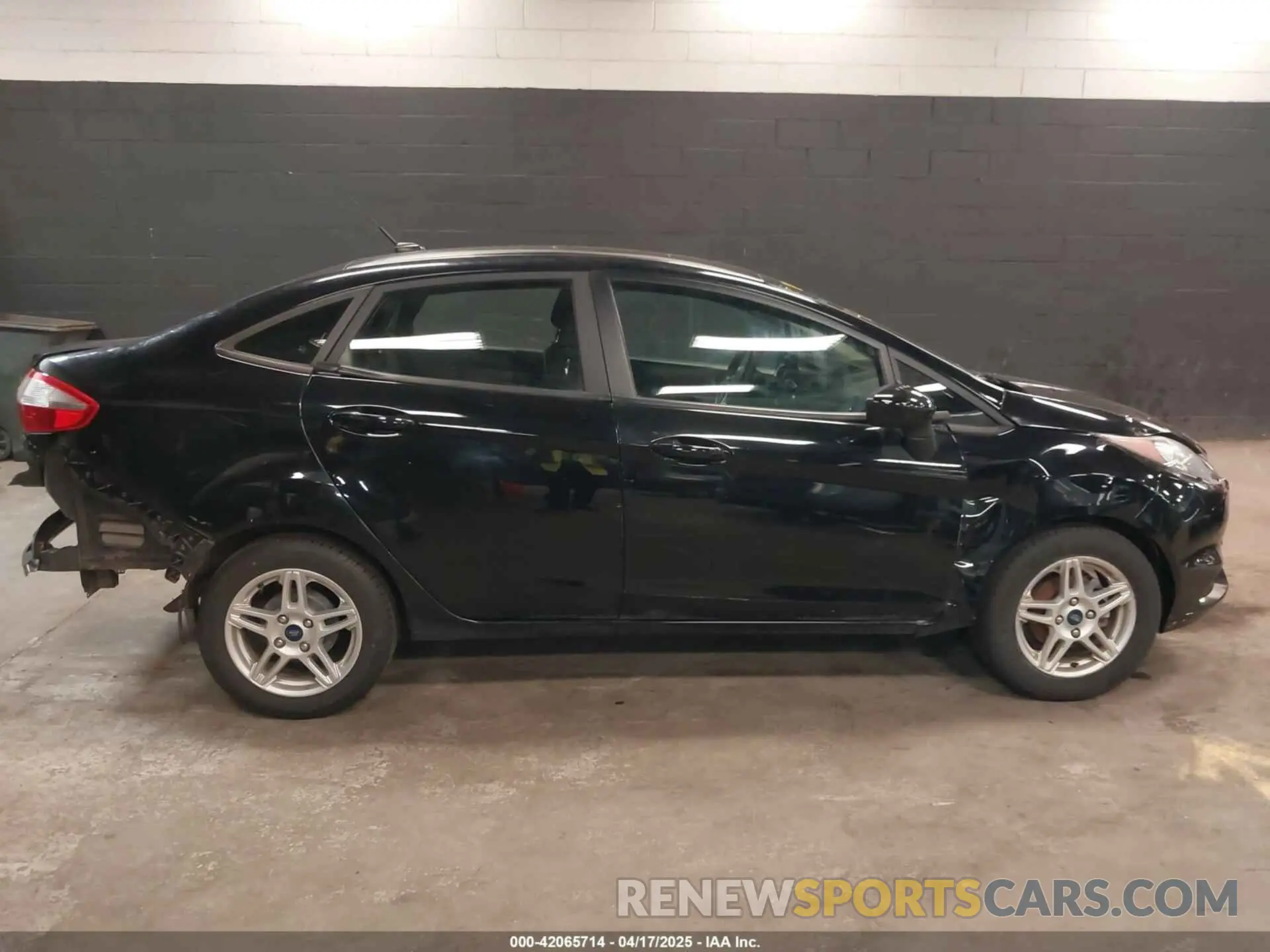 13 Photograph of a damaged car 3FADP4BJ4KM120514 FORD FIESTA 2019