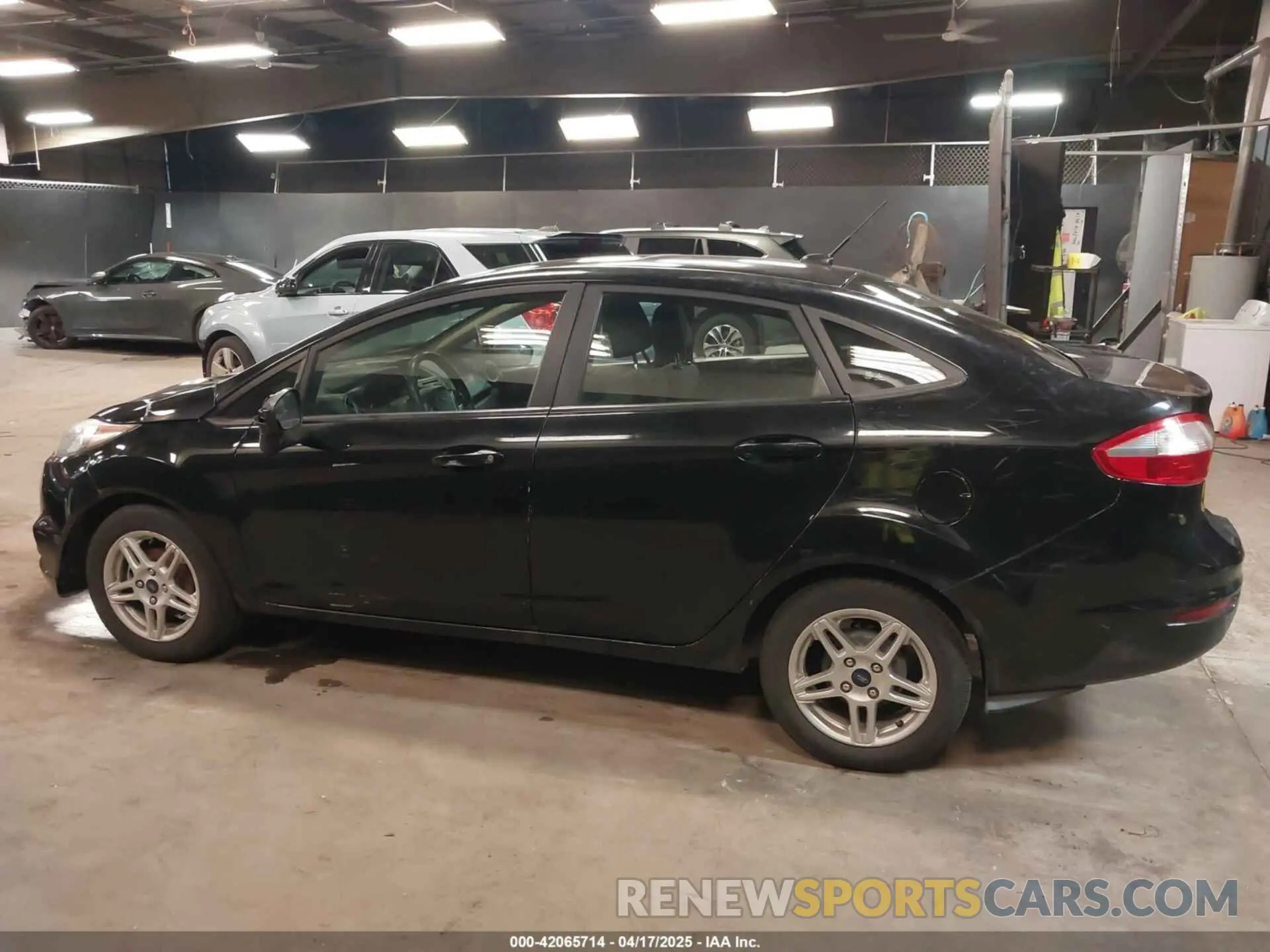 14 Photograph of a damaged car 3FADP4BJ4KM120514 FORD FIESTA 2019