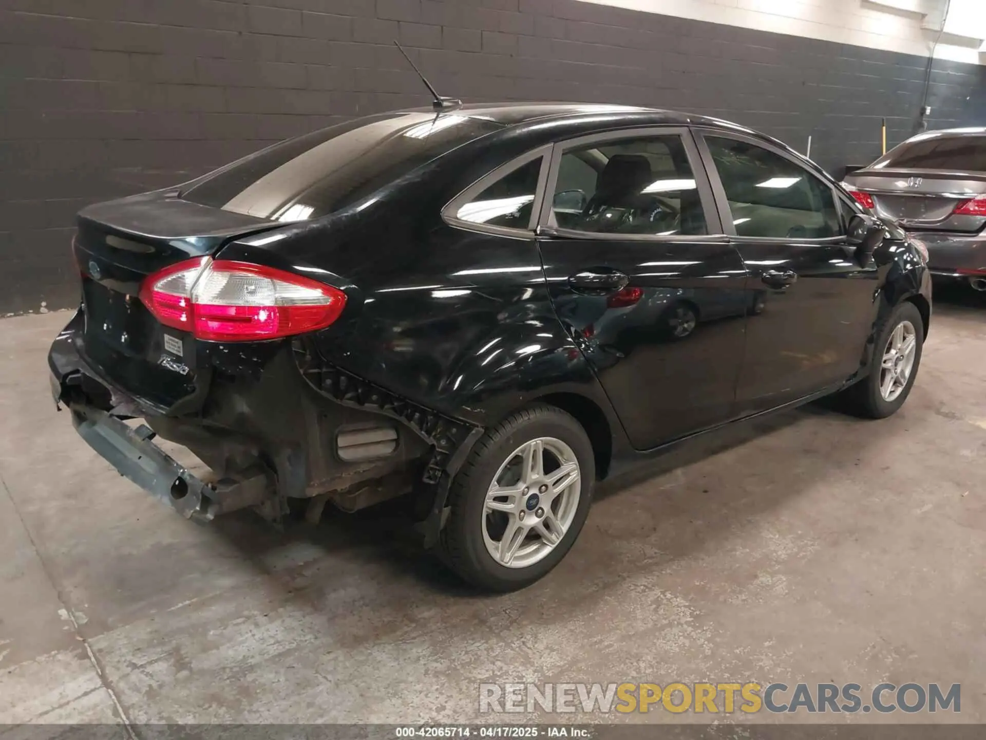 4 Photograph of a damaged car 3FADP4BJ4KM120514 FORD FIESTA 2019
