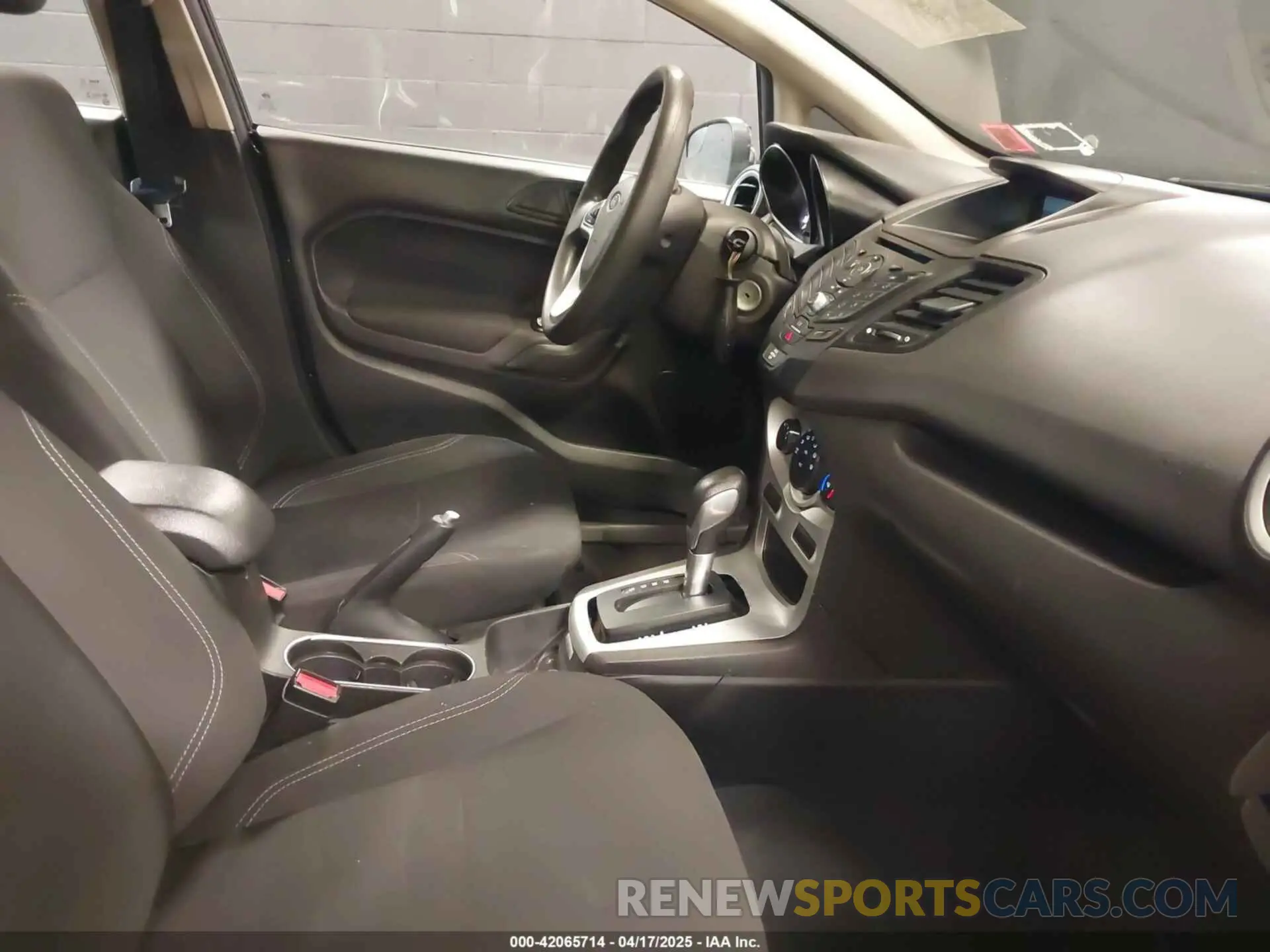 5 Photograph of a damaged car 3FADP4BJ4KM120514 FORD FIESTA 2019