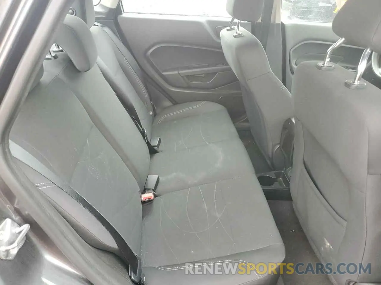 10 Photograph of a damaged car 3FADP4BJ4KM126684 FORD FIESTA 2019