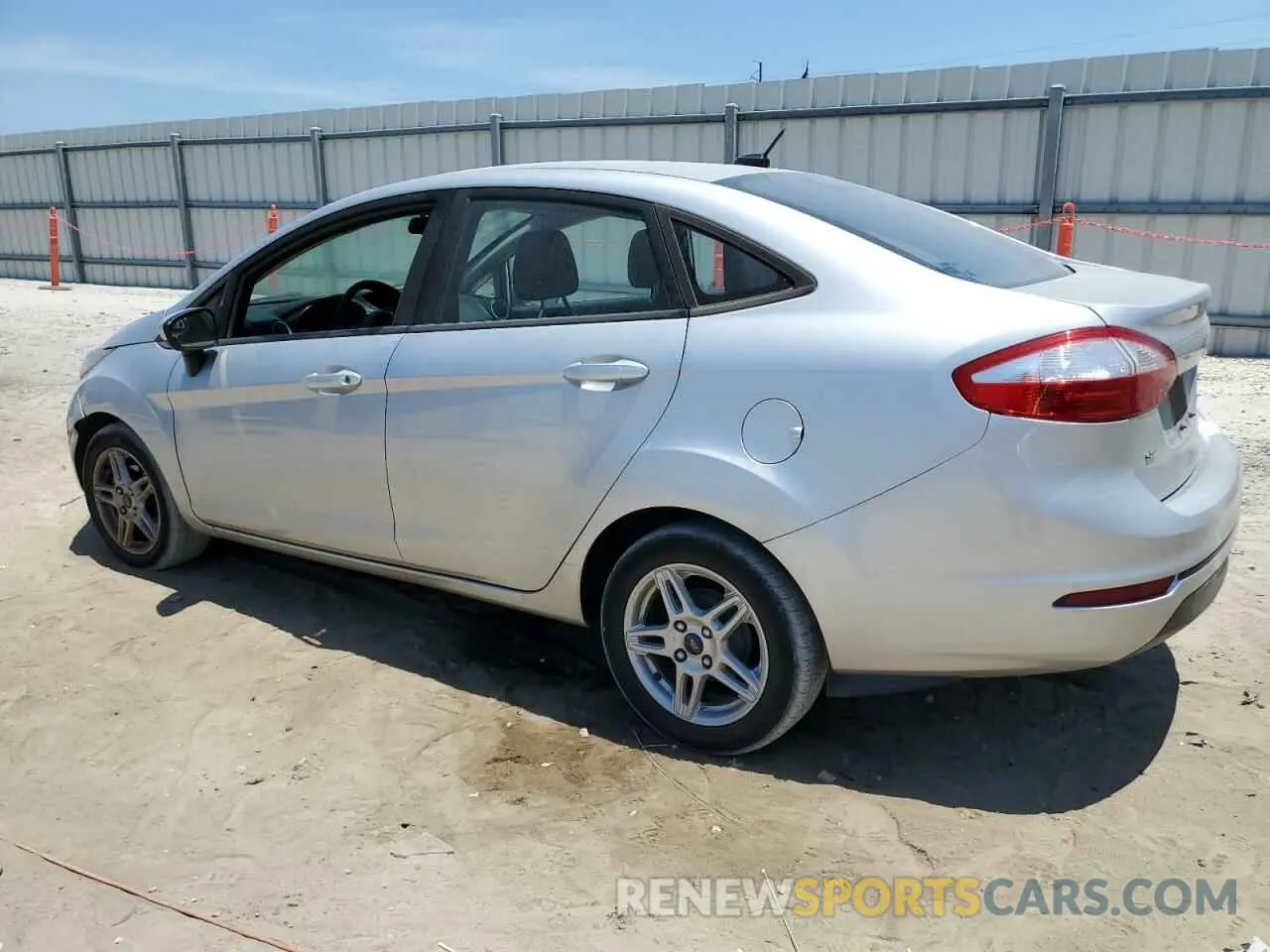 2 Photograph of a damaged car 3FADP4BJ4KM138804 FORD FIESTA 2019