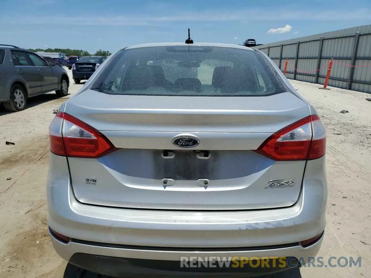 6 Photograph of a damaged car 3FADP4BJ4KM138804 FORD FIESTA 2019
