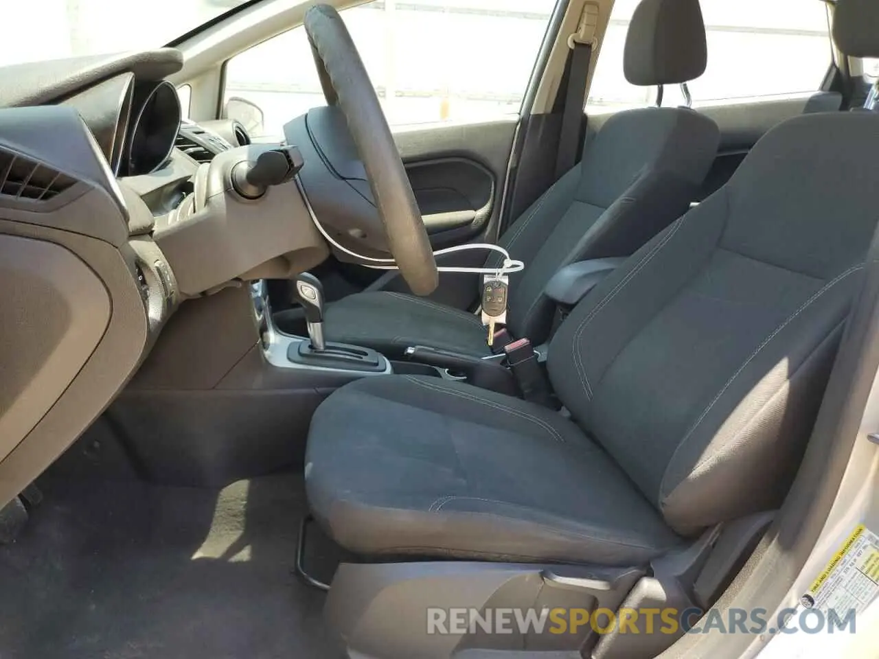 7 Photograph of a damaged car 3FADP4BJ4KM138804 FORD FIESTA 2019