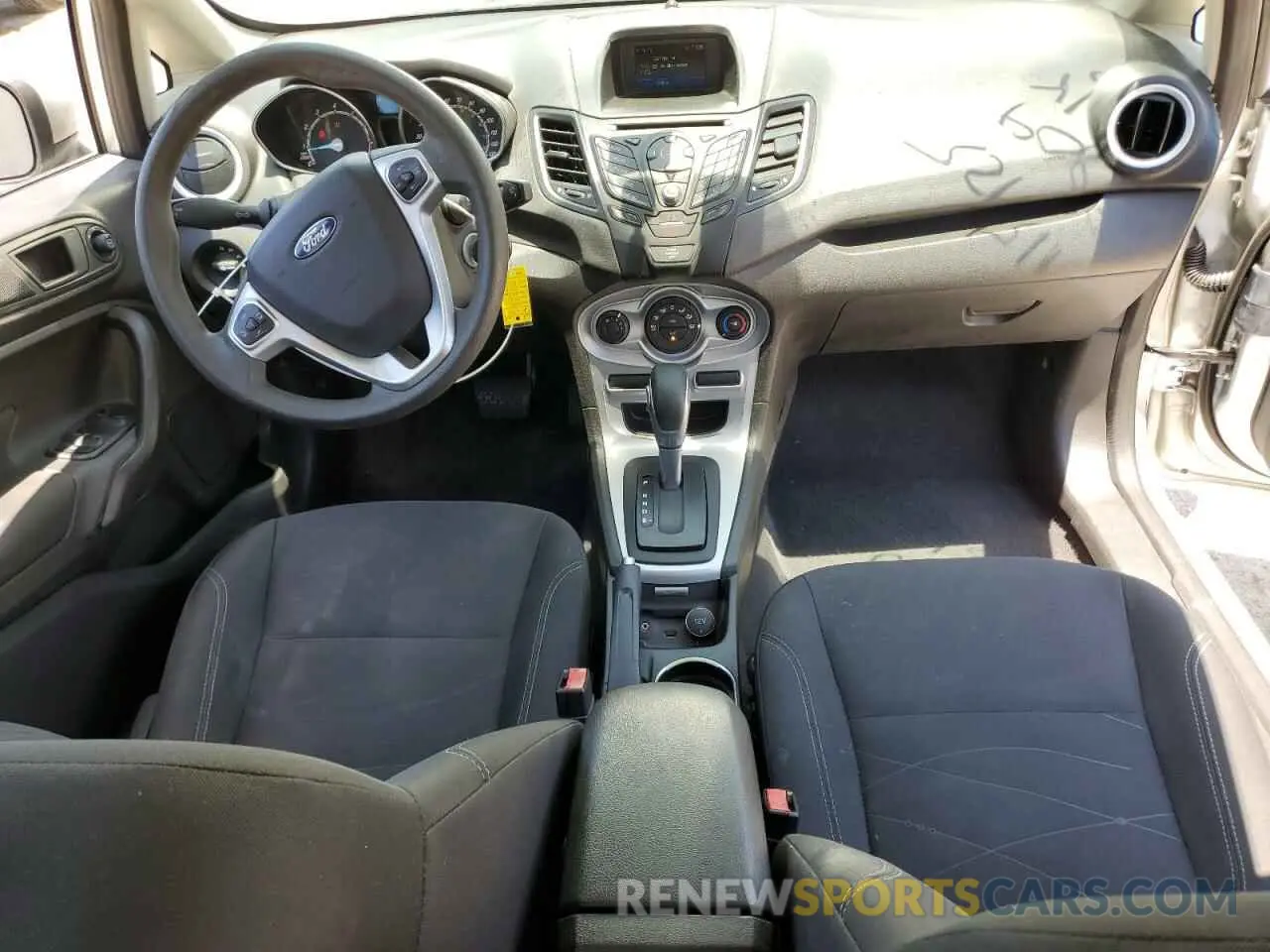 8 Photograph of a damaged car 3FADP4BJ4KM138804 FORD FIESTA 2019