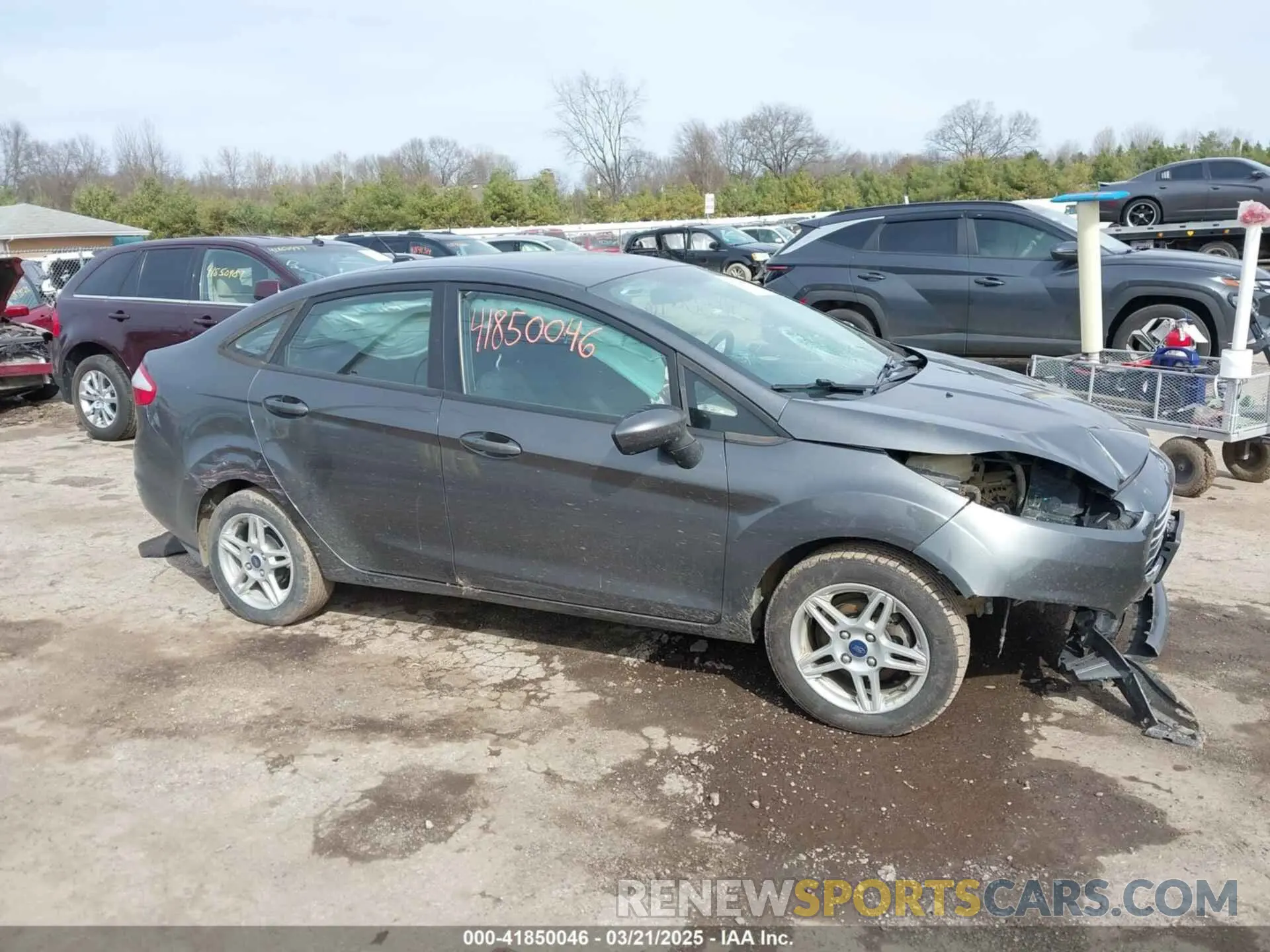13 Photograph of a damaged car 3FADP4BJ4KM141427 FORD FIESTA 2019