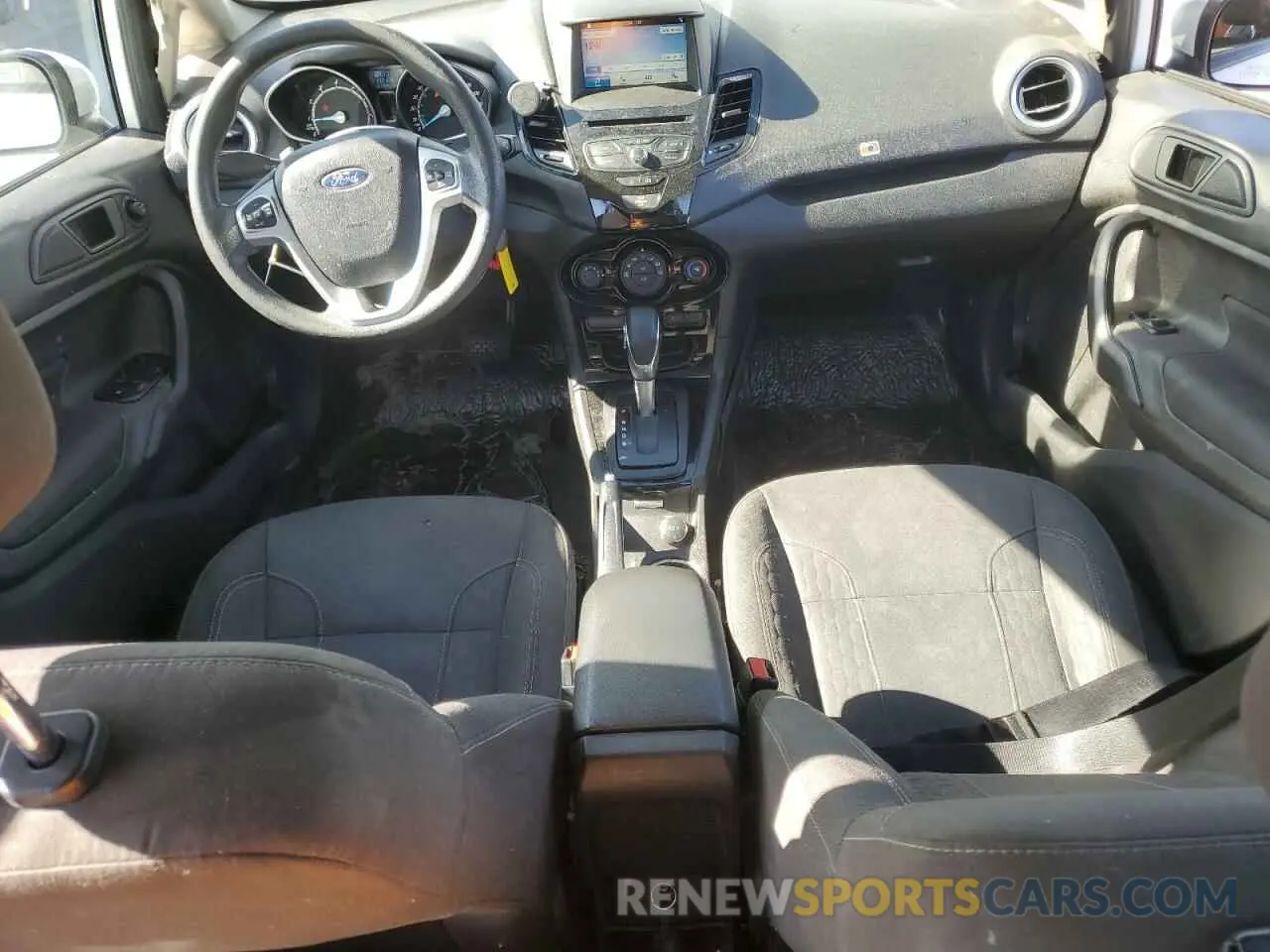 8 Photograph of a damaged car 3FADP4BJ4KM143565 FORD FIESTA 2019
