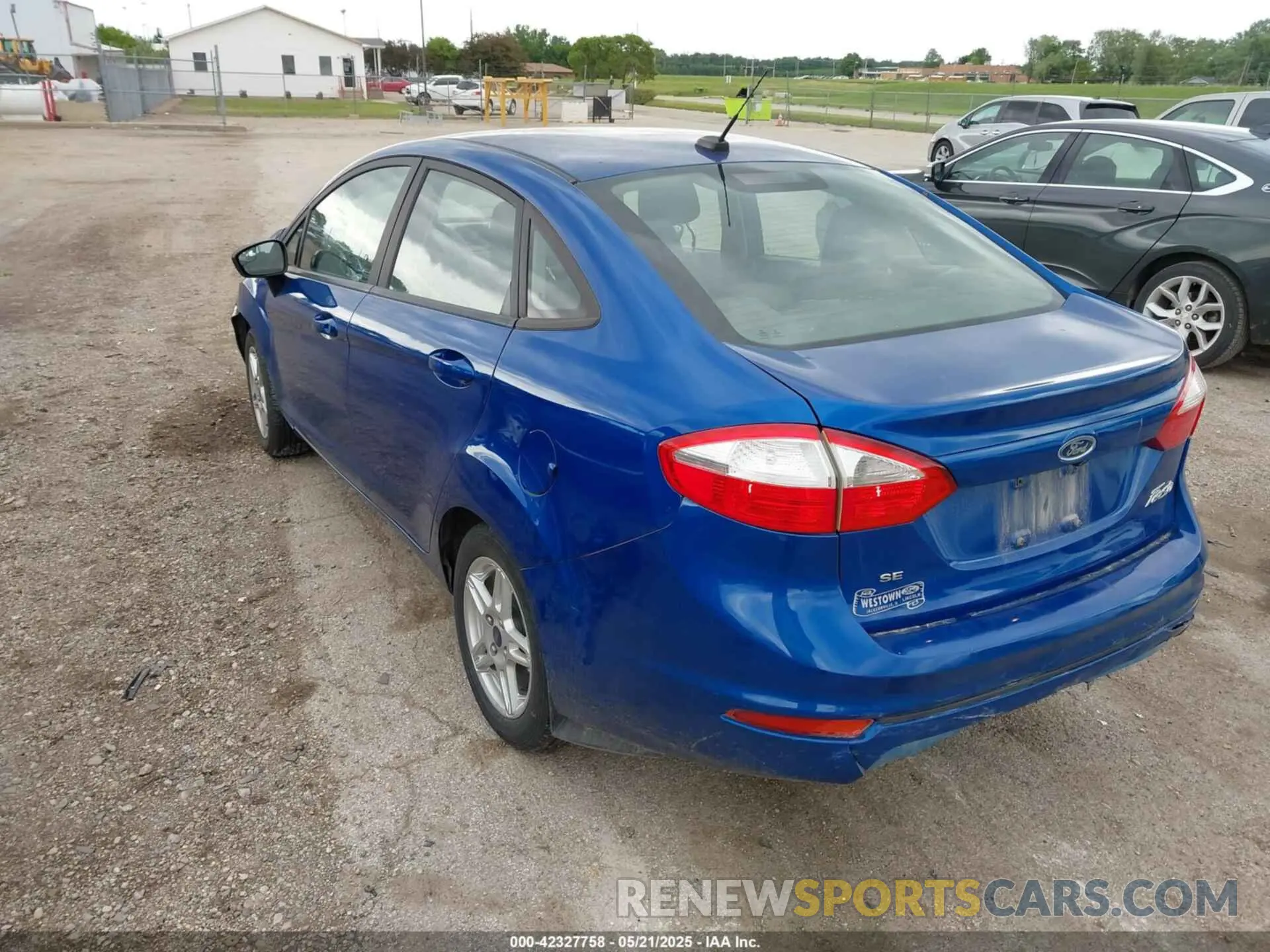 3 Photograph of a damaged car 3FADP4BJ4KM163802 FORD FIESTA 2019