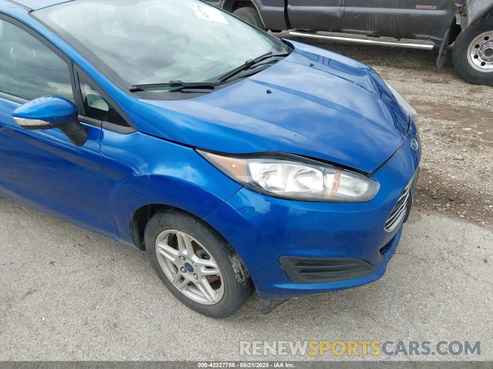 6 Photograph of a damaged car 3FADP4BJ4KM163802 FORD FIESTA 2019
