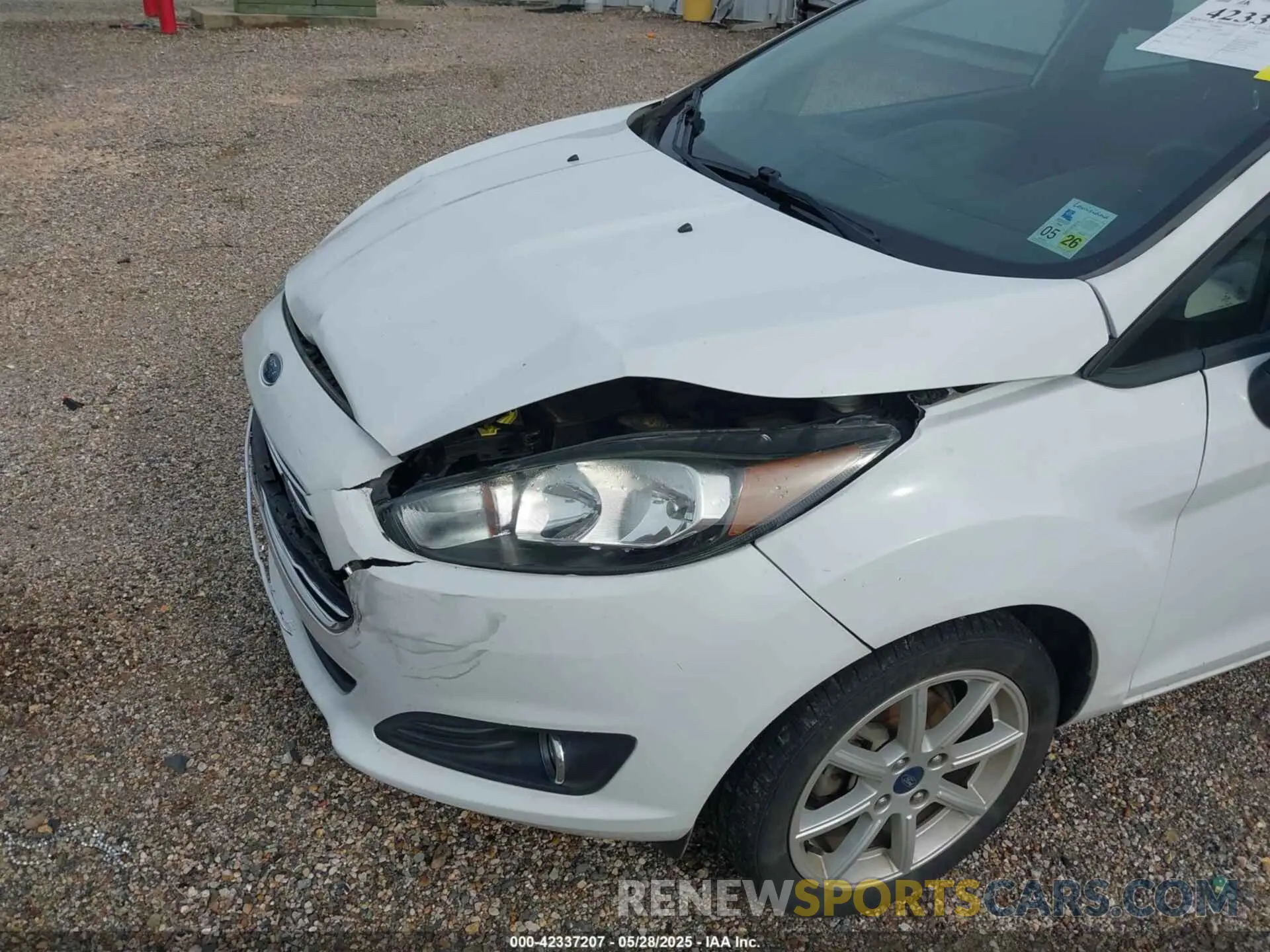 12 Photograph of a damaged car 3FADP4BJ5KM123583 FORD FIESTA 2019