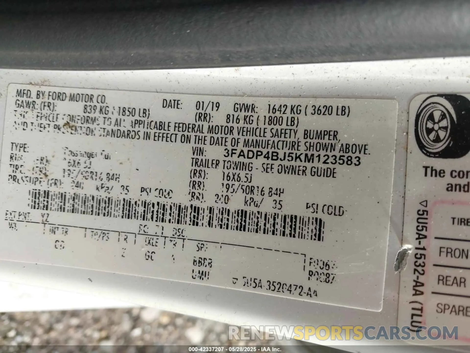 9 Photograph of a damaged car 3FADP4BJ5KM123583 FORD FIESTA 2019