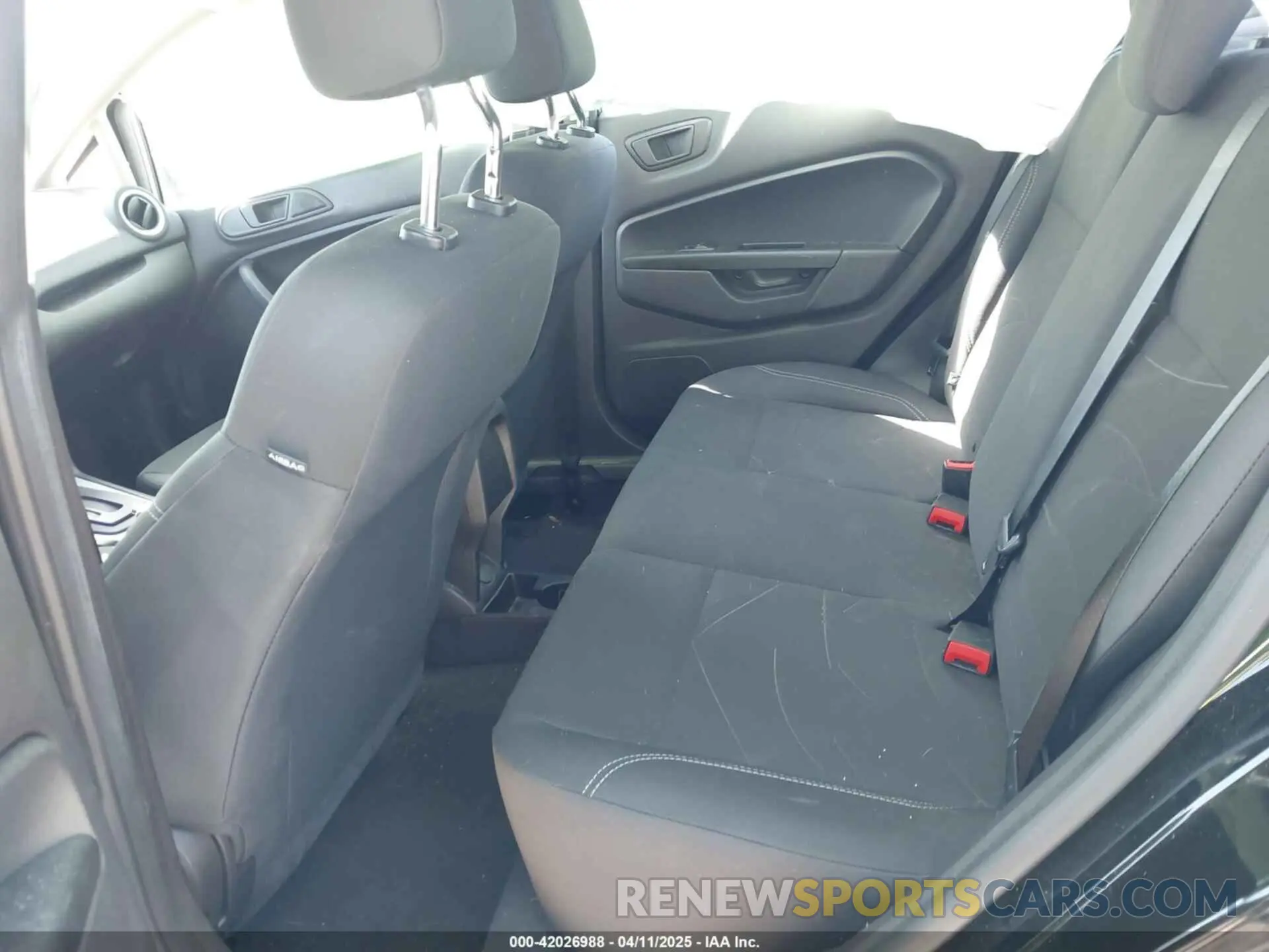 8 Photograph of a damaged car 3FADP4BJ5KM161489 FORD FIESTA 2019