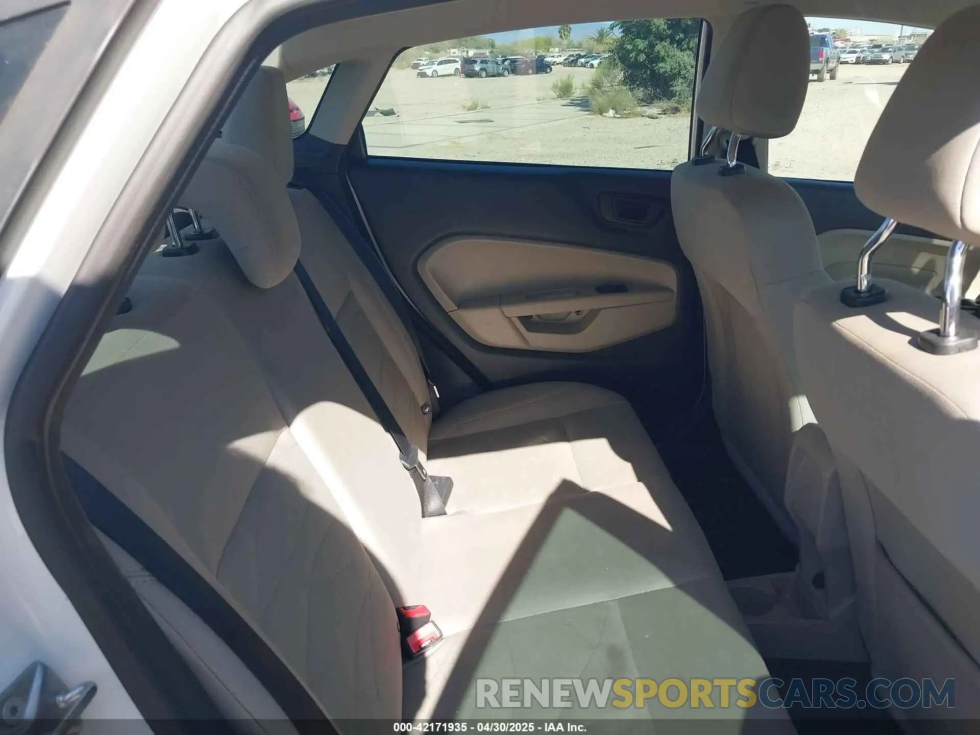 8 Photograph of a damaged car 3FADP4BJ6KM101771 FORD FIESTA 2019