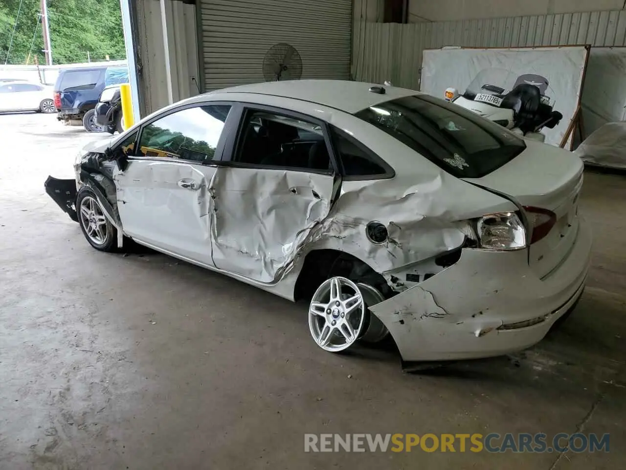 2 Photograph of a damaged car 3FADP4BJ6KM112222 FORD FIESTA 2019