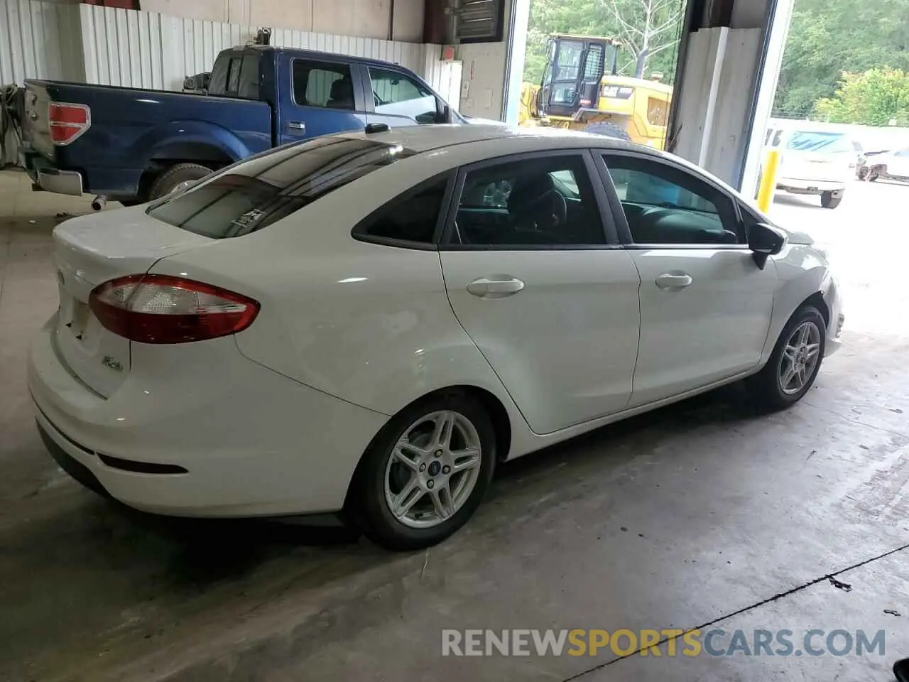 3 Photograph of a damaged car 3FADP4BJ6KM112222 FORD FIESTA 2019