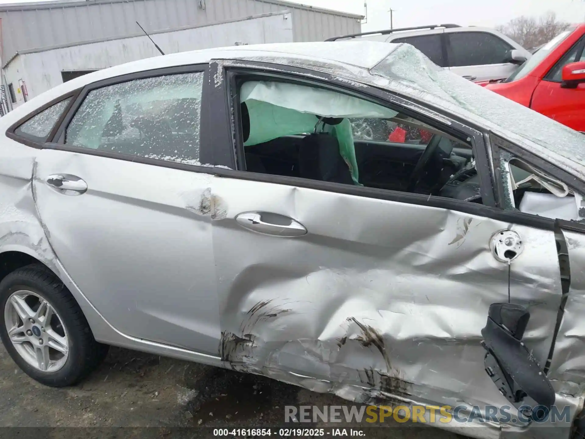 13 Photograph of a damaged car 3FADP4BJ6KM112818 FORD FIESTA 2019