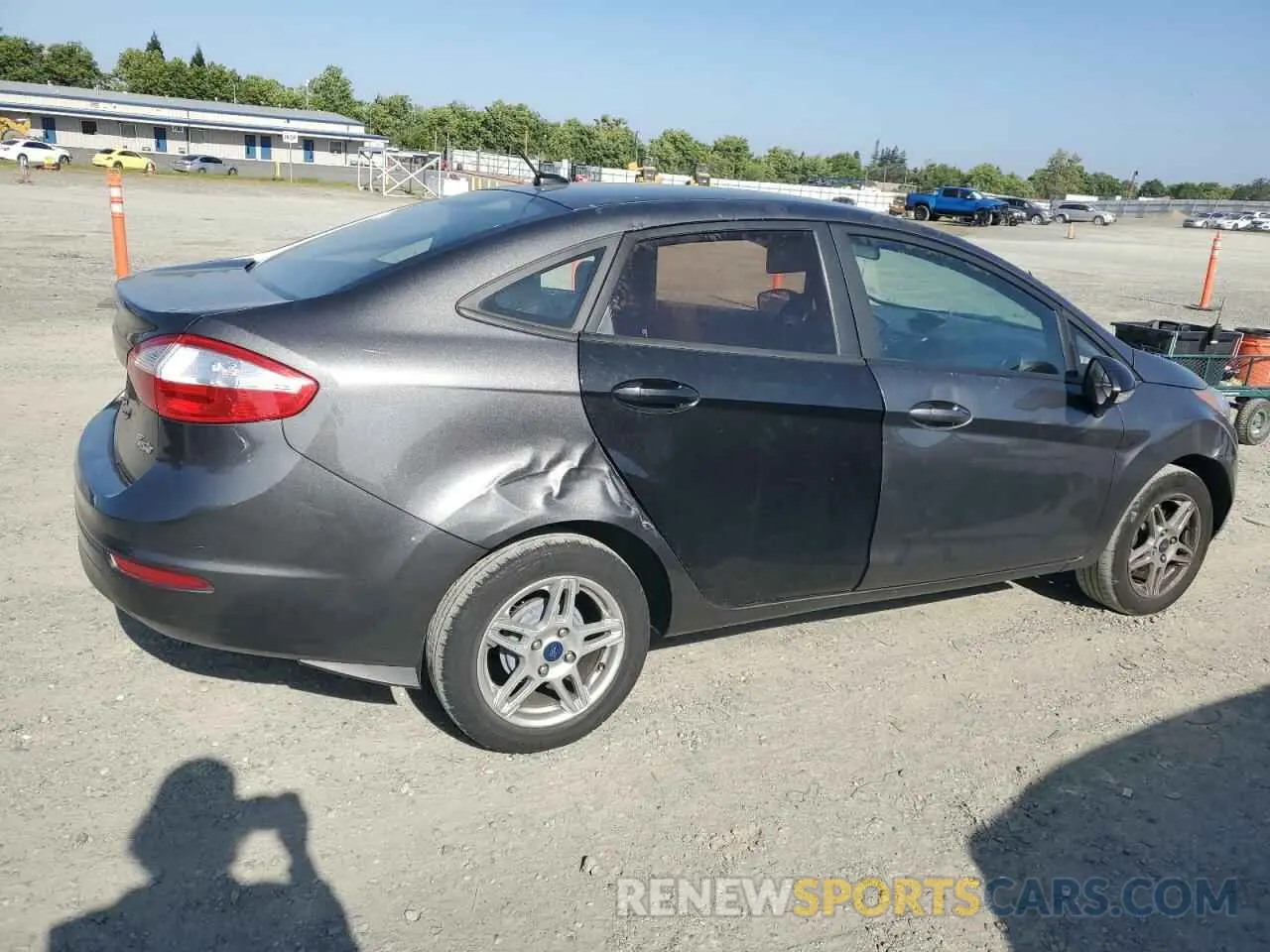 3 Photograph of a damaged car 3FADP4BJ6KM132650 FORD FIESTA 2019