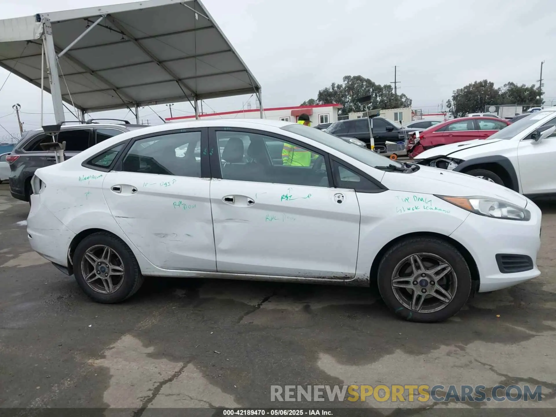 14 Photograph of a damaged car 3FADP4BJ7KM120264 FORD FIESTA 2019