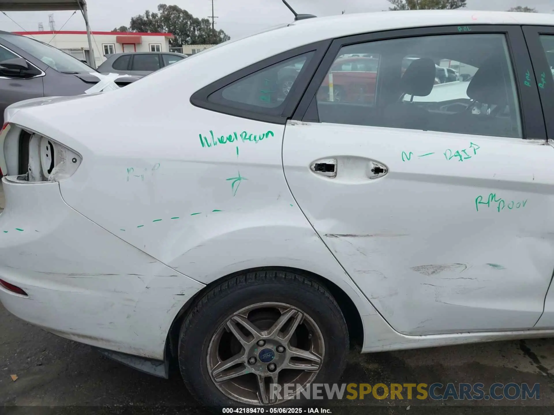 6 Photograph of a damaged car 3FADP4BJ7KM120264 FORD FIESTA 2019