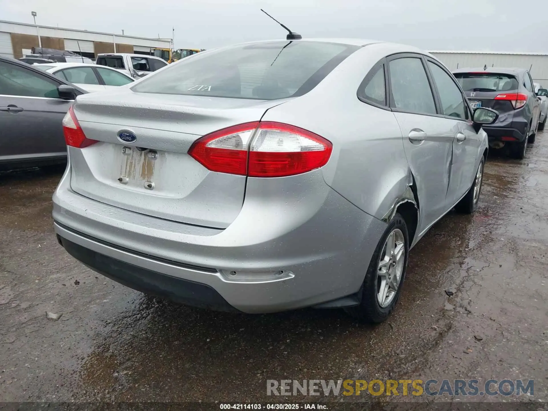 4 Photograph of a damaged car 3FADP4BJ7KM138389 FORD FIESTA 2019