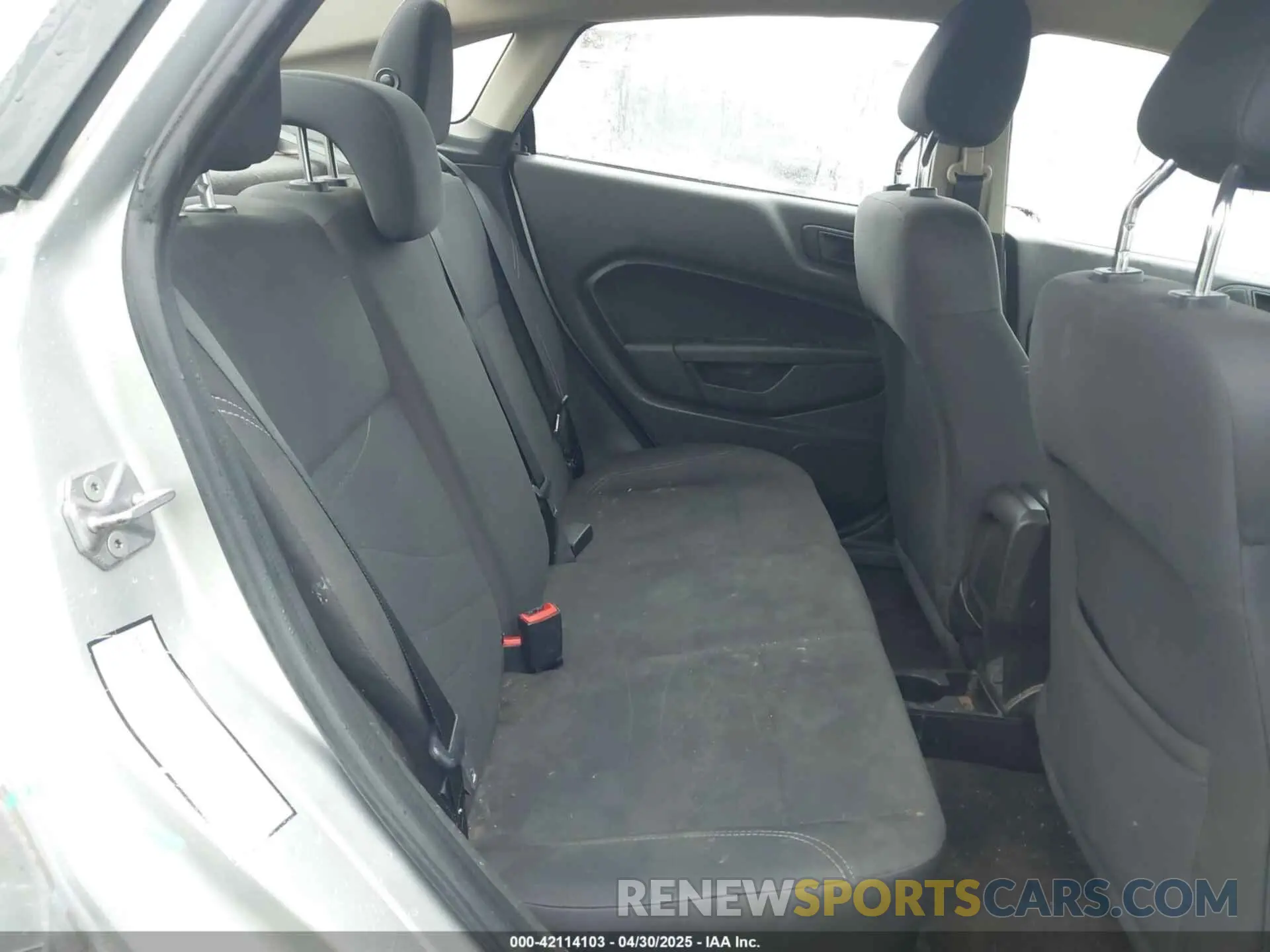 8 Photograph of a damaged car 3FADP4BJ7KM138389 FORD FIESTA 2019