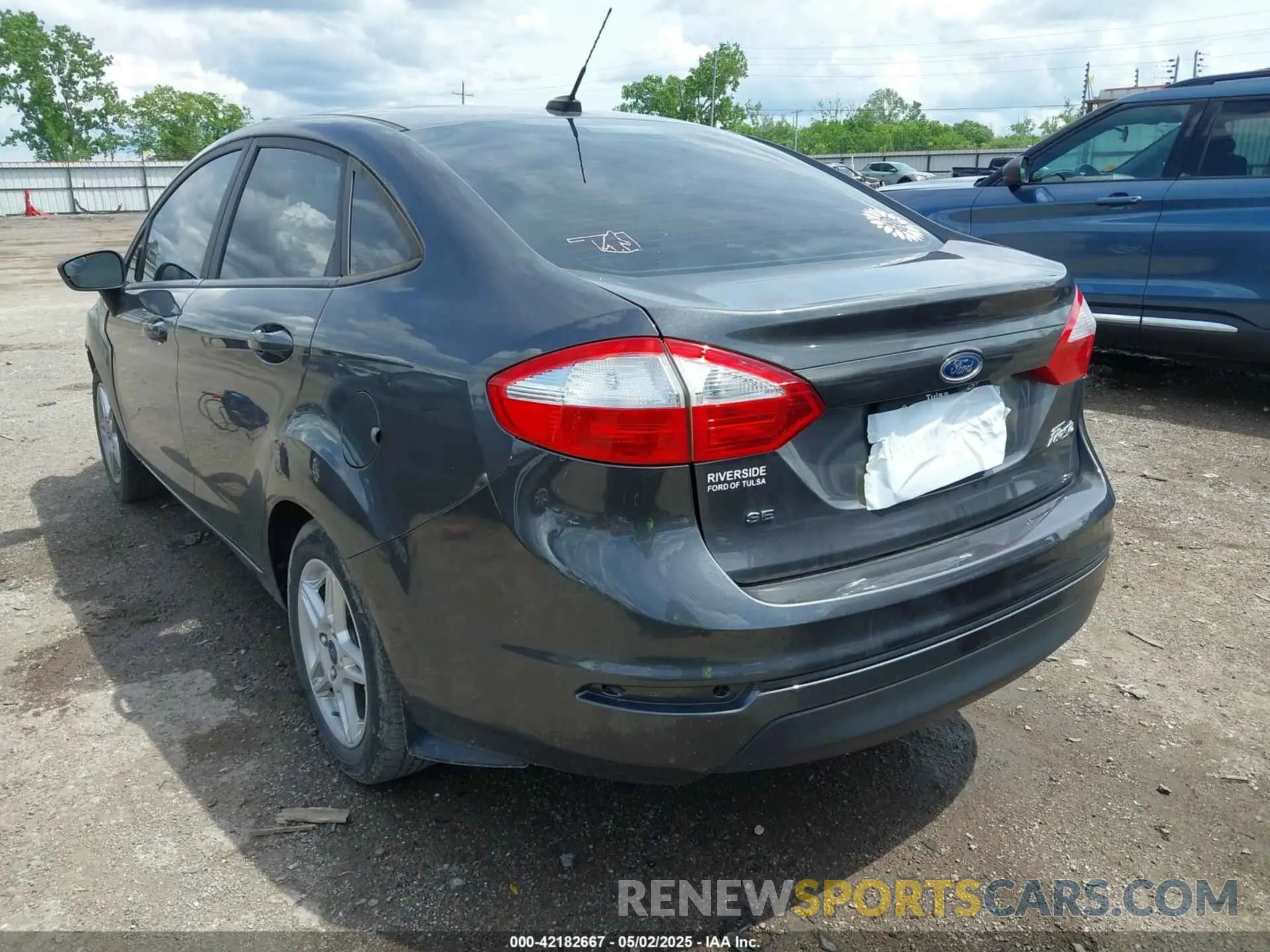 3 Photograph of a damaged car 3FADP4BJ7KM163096 FORD FIESTA 2019