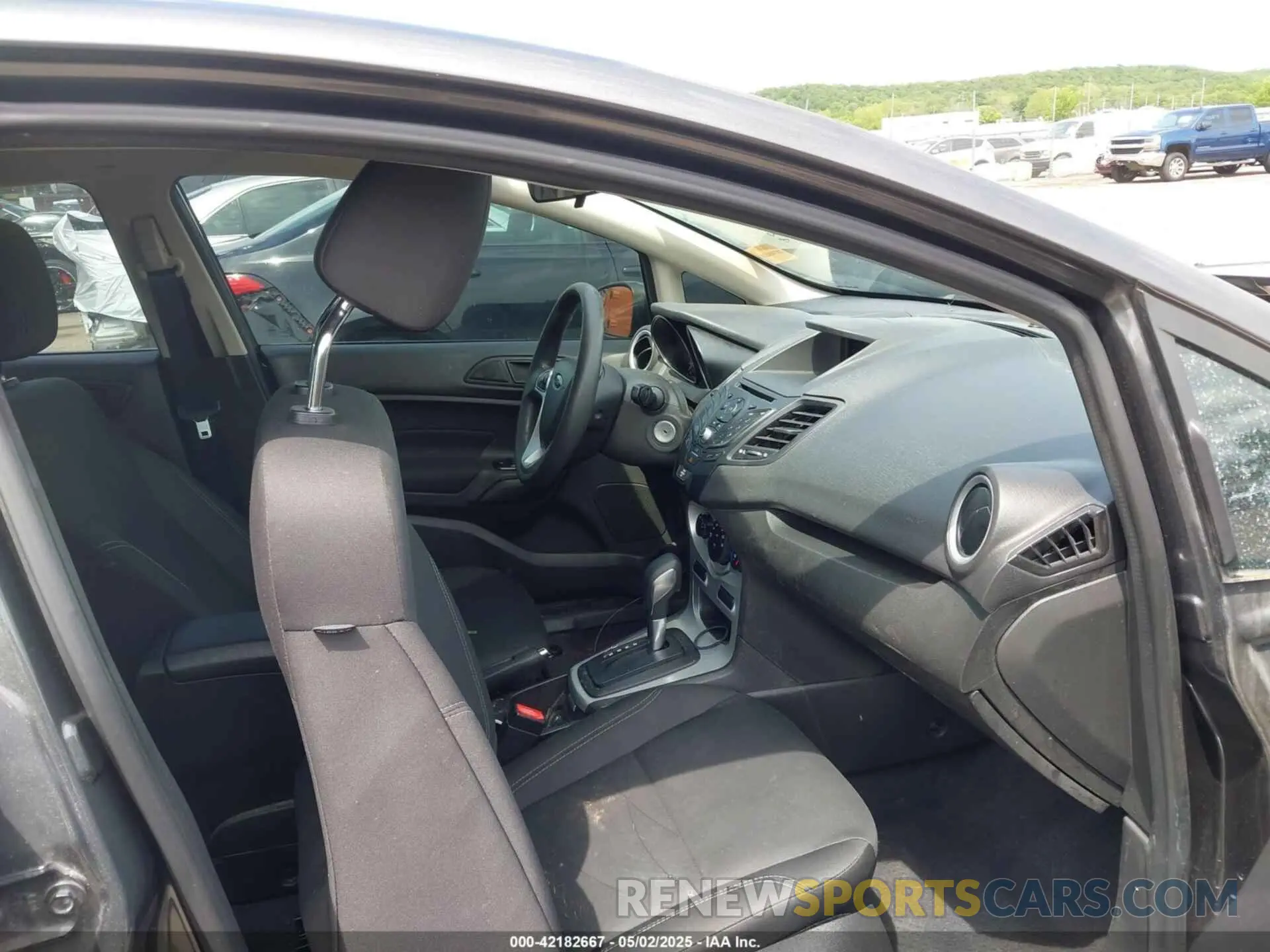 5 Photograph of a damaged car 3FADP4BJ7KM163096 FORD FIESTA 2019