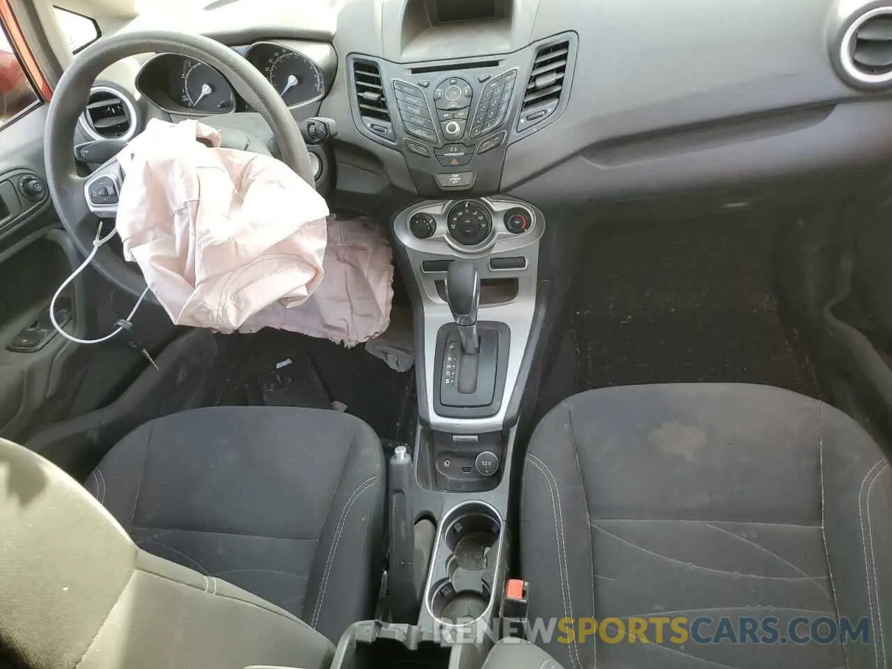 8 Photograph of a damaged car 3FADP4BJ7KM163440 FORD FIESTA 2019