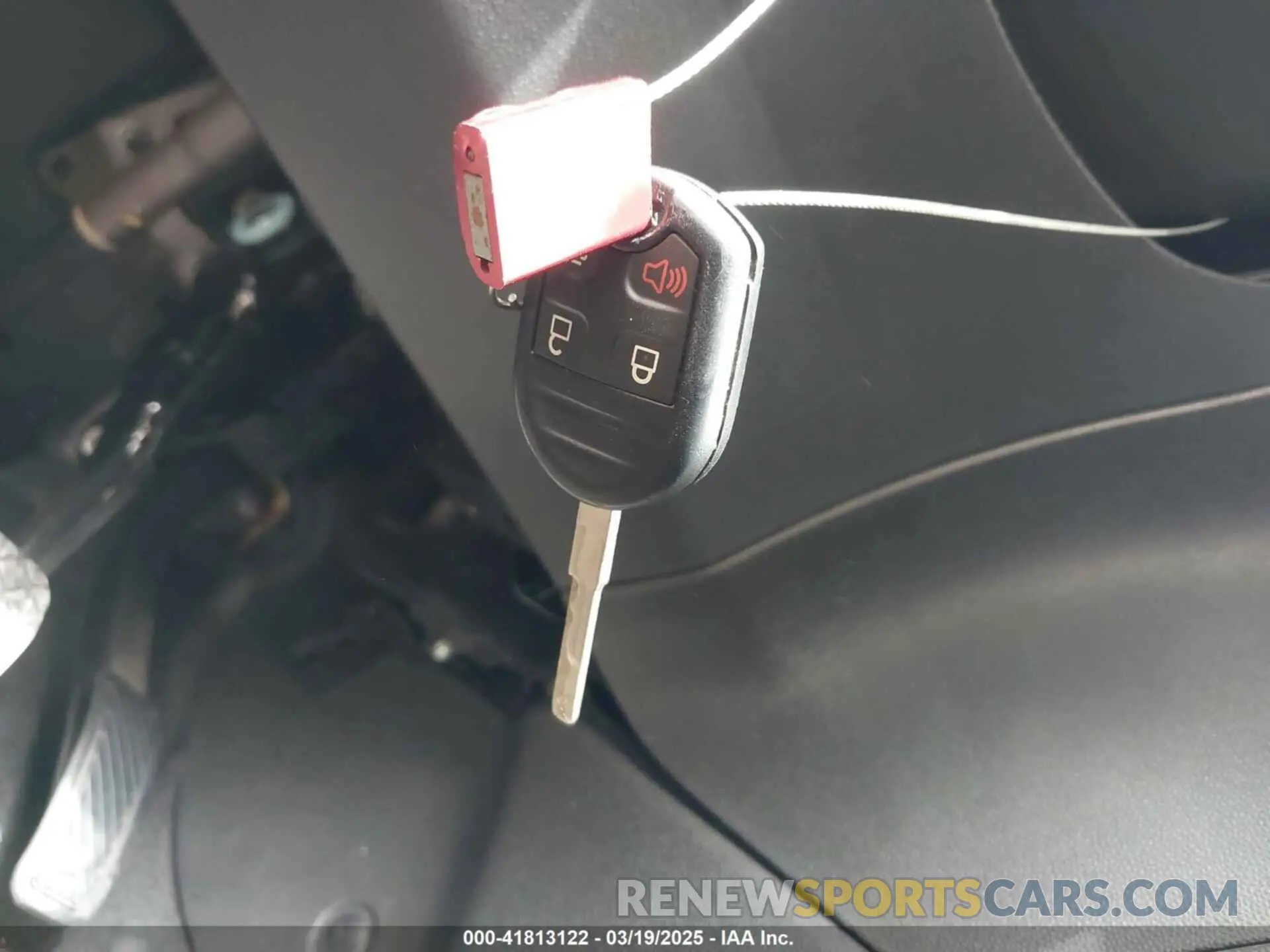 11 Photograph of a damaged car 3FADP4BJ8KM104669 FORD FIESTA 2019