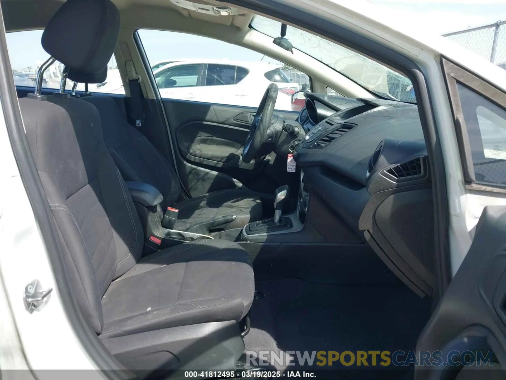 5 Photograph of a damaged car 3FADP4BJ9KM101506 FORD FIESTA 2019