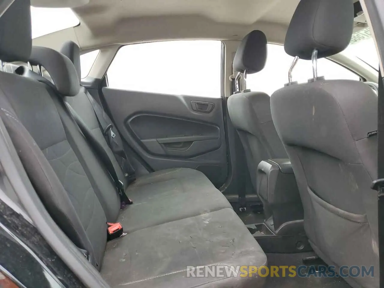 10 Photograph of a damaged car 3FADP4BJ9KM108763 FORD FIESTA 2019