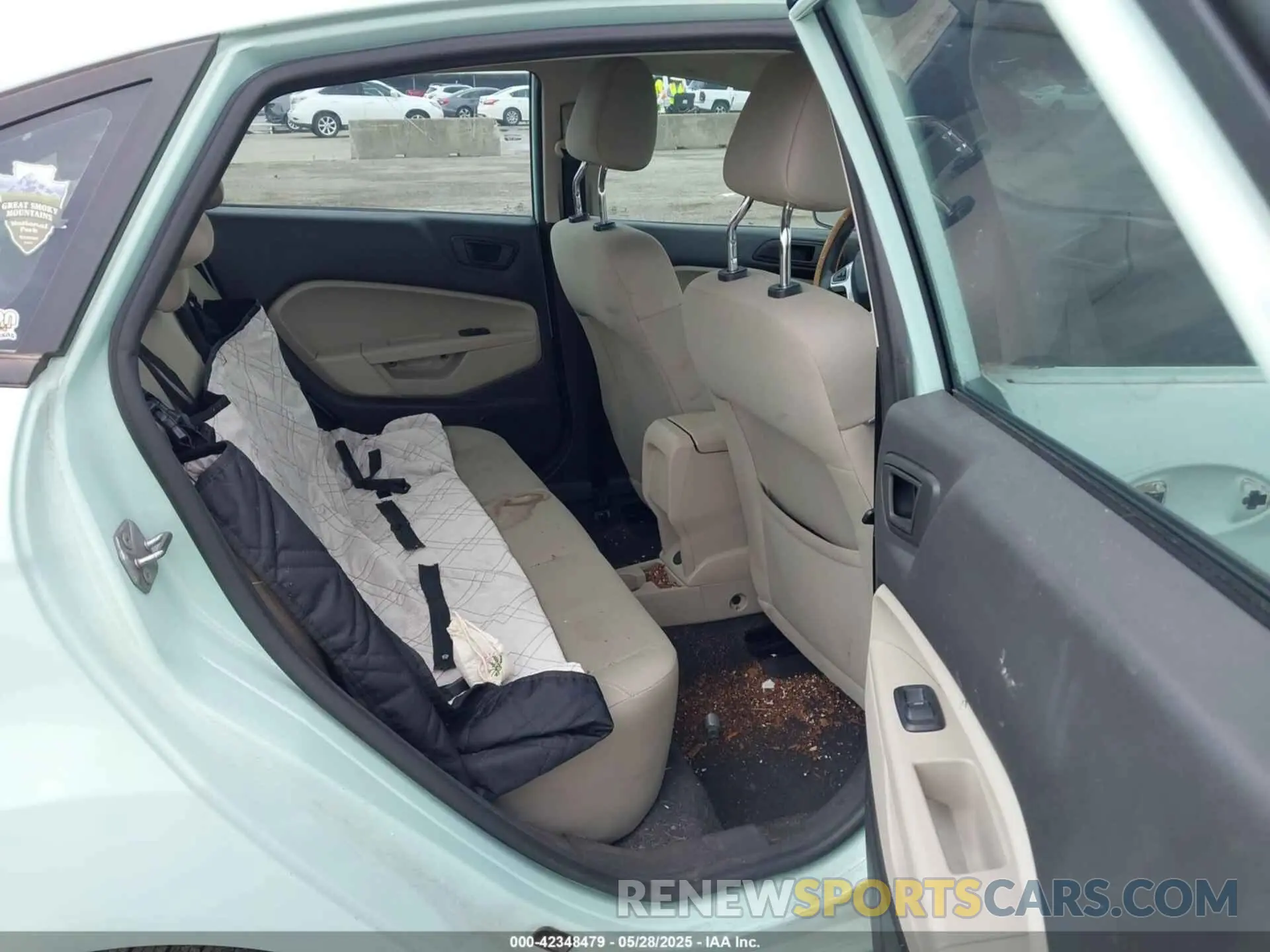 8 Photograph of a damaged car 3FADP4BJ9KM111954 FORD FIESTA 2019