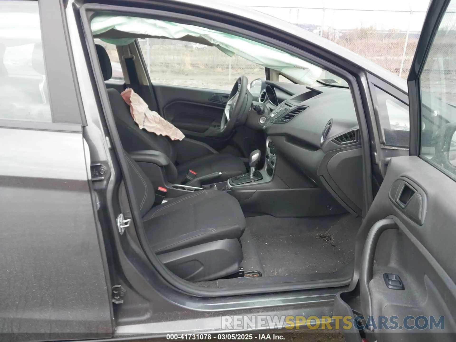 5 Photograph of a damaged car 3FADP4BJ9KM112733 FORD FIESTA 2019
