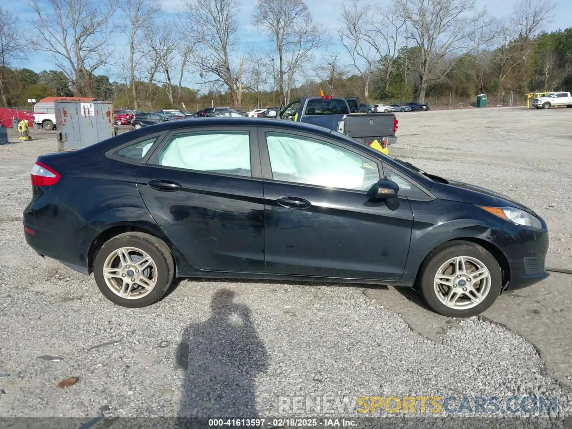 13 Photograph of a damaged car 3FADP4BJ9KM118340 FORD FIESTA 2019