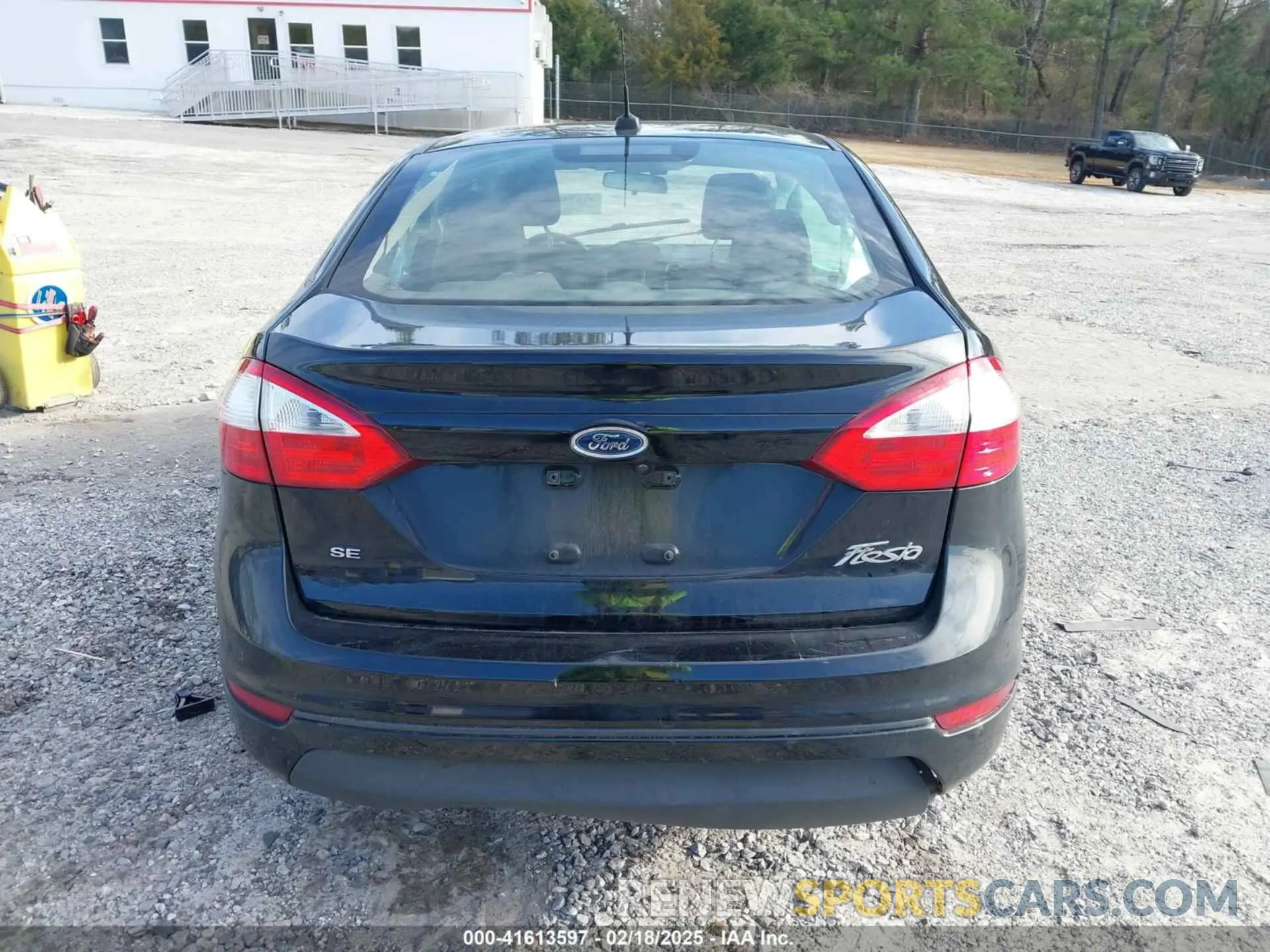 16 Photograph of a damaged car 3FADP4BJ9KM118340 FORD FIESTA 2019