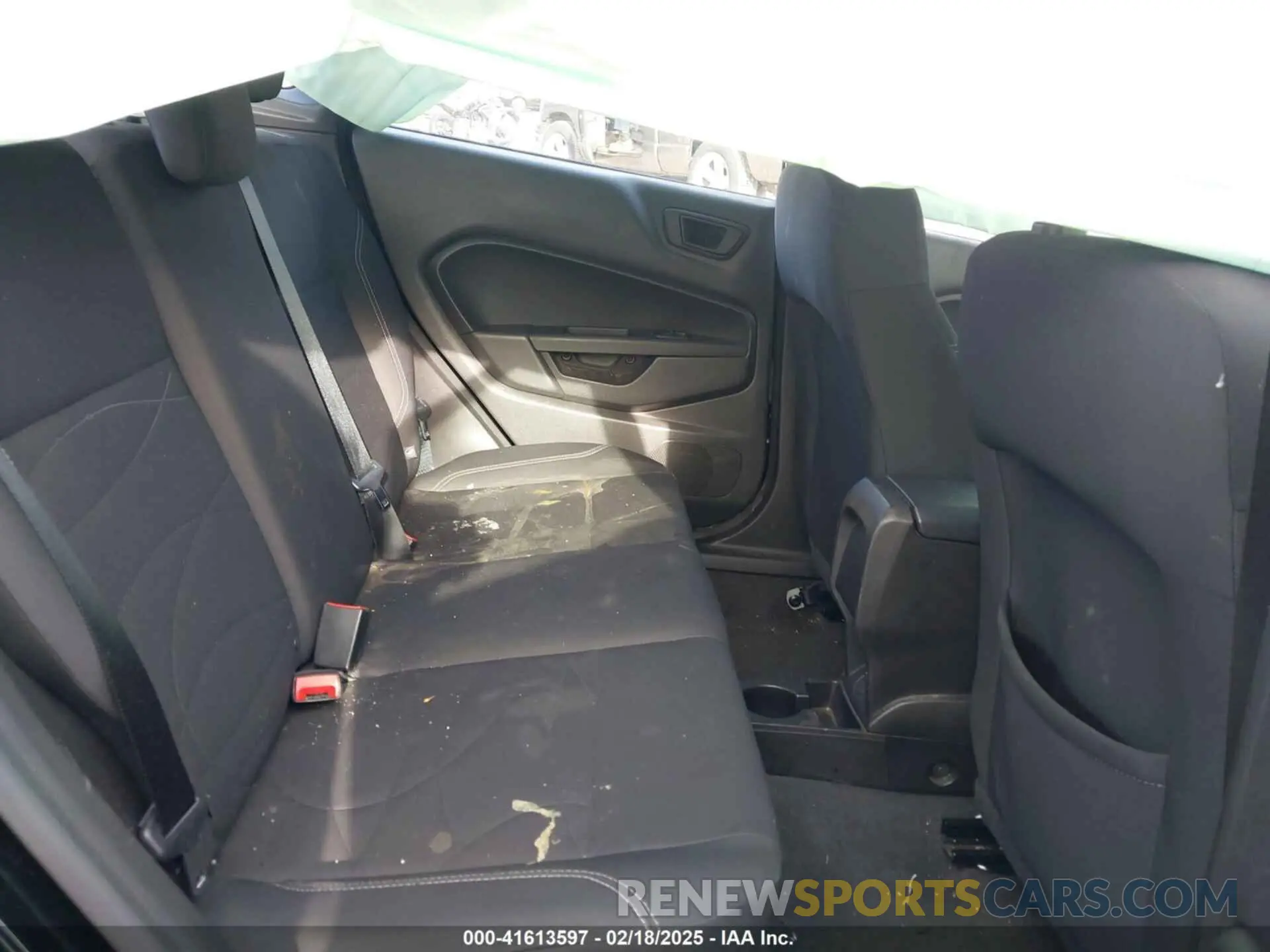 8 Photograph of a damaged car 3FADP4BJ9KM118340 FORD FIESTA 2019