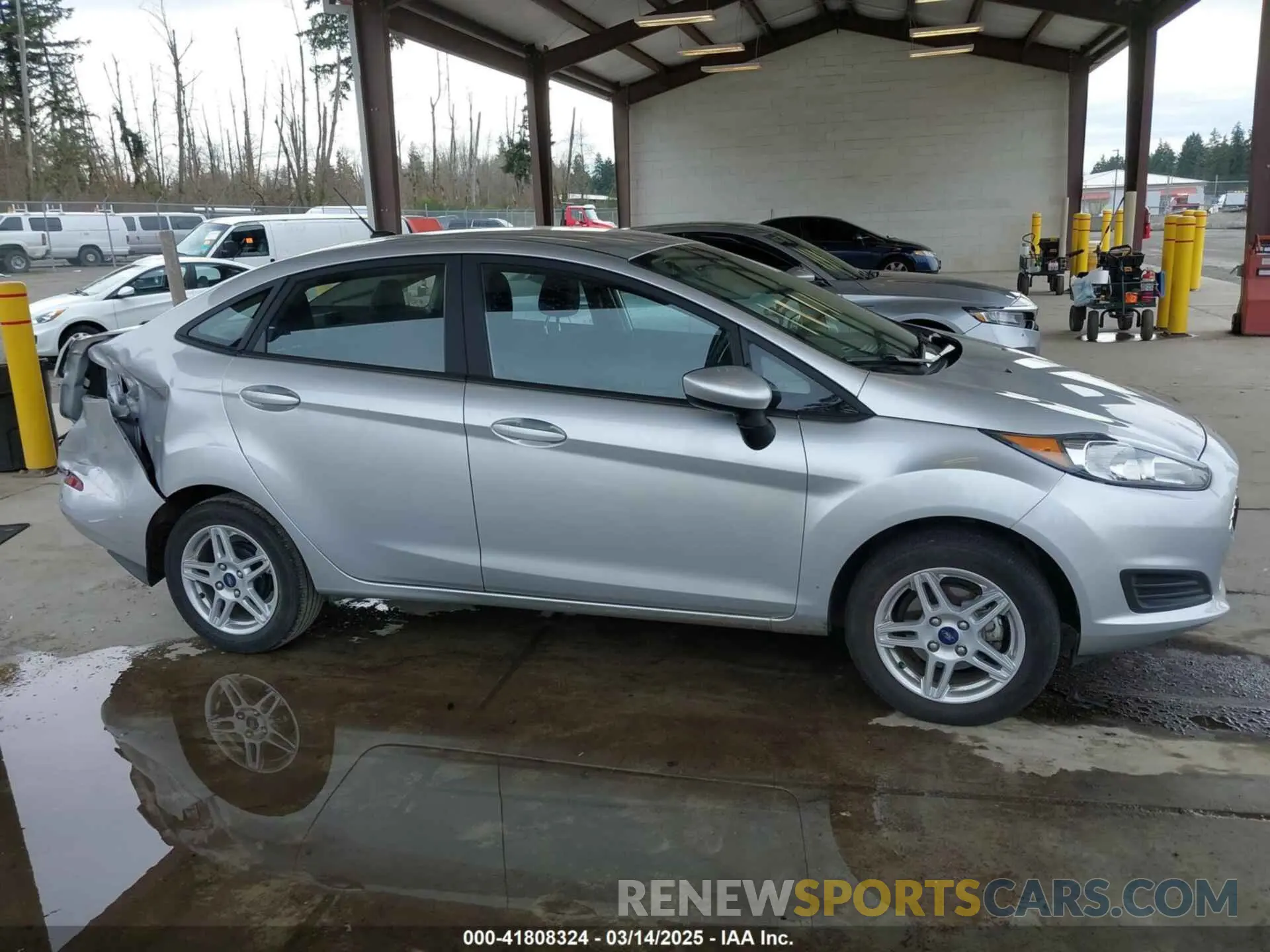 14 Photograph of a damaged car 3FADP4BJ9KM135249 FORD FIESTA 2019
