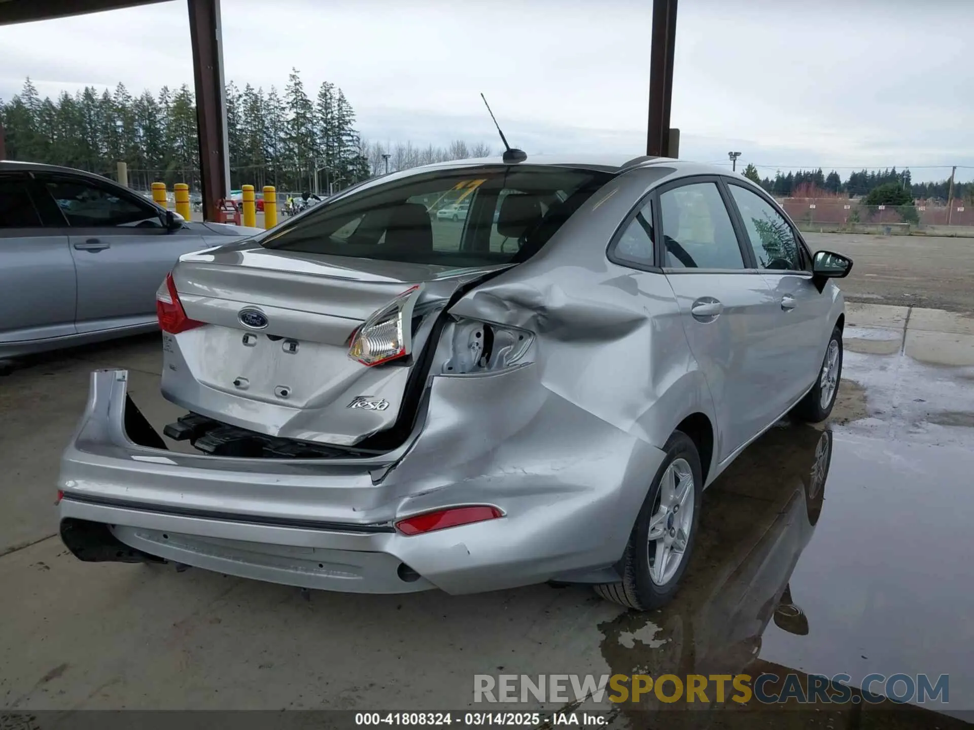 4 Photograph of a damaged car 3FADP4BJ9KM135249 FORD FIESTA 2019