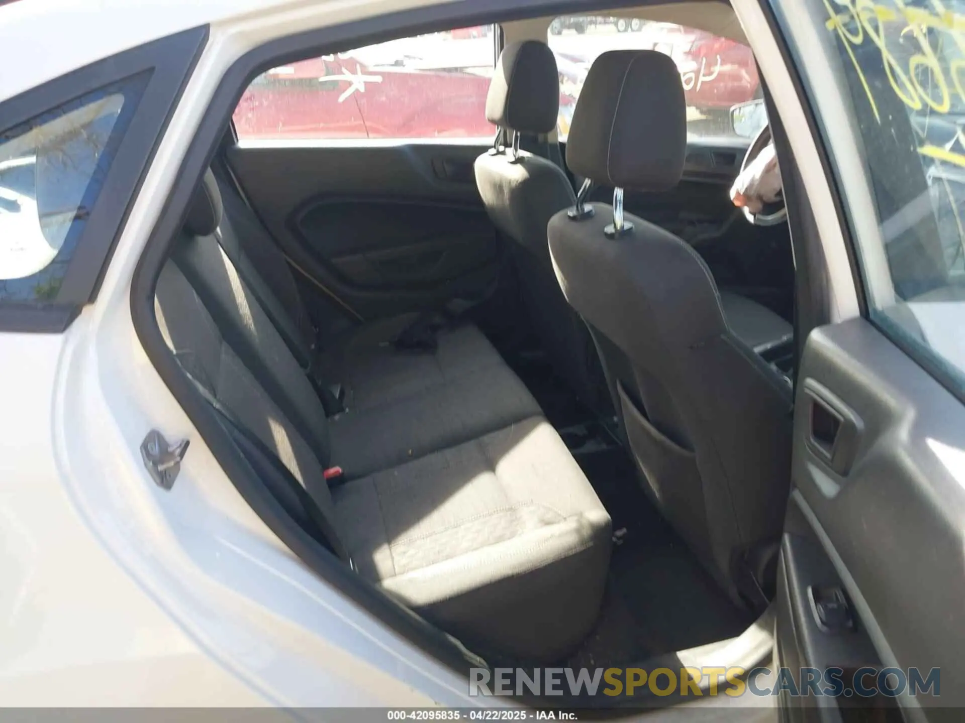 8 Photograph of a damaged car 3FADP4BJ9KM136689 FORD FIESTA 2019