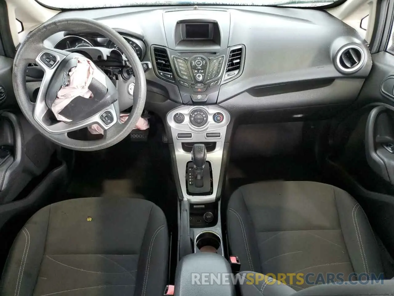 8 Photograph of a damaged car 3FADP4BJ9KM151077 FORD FIESTA 2019