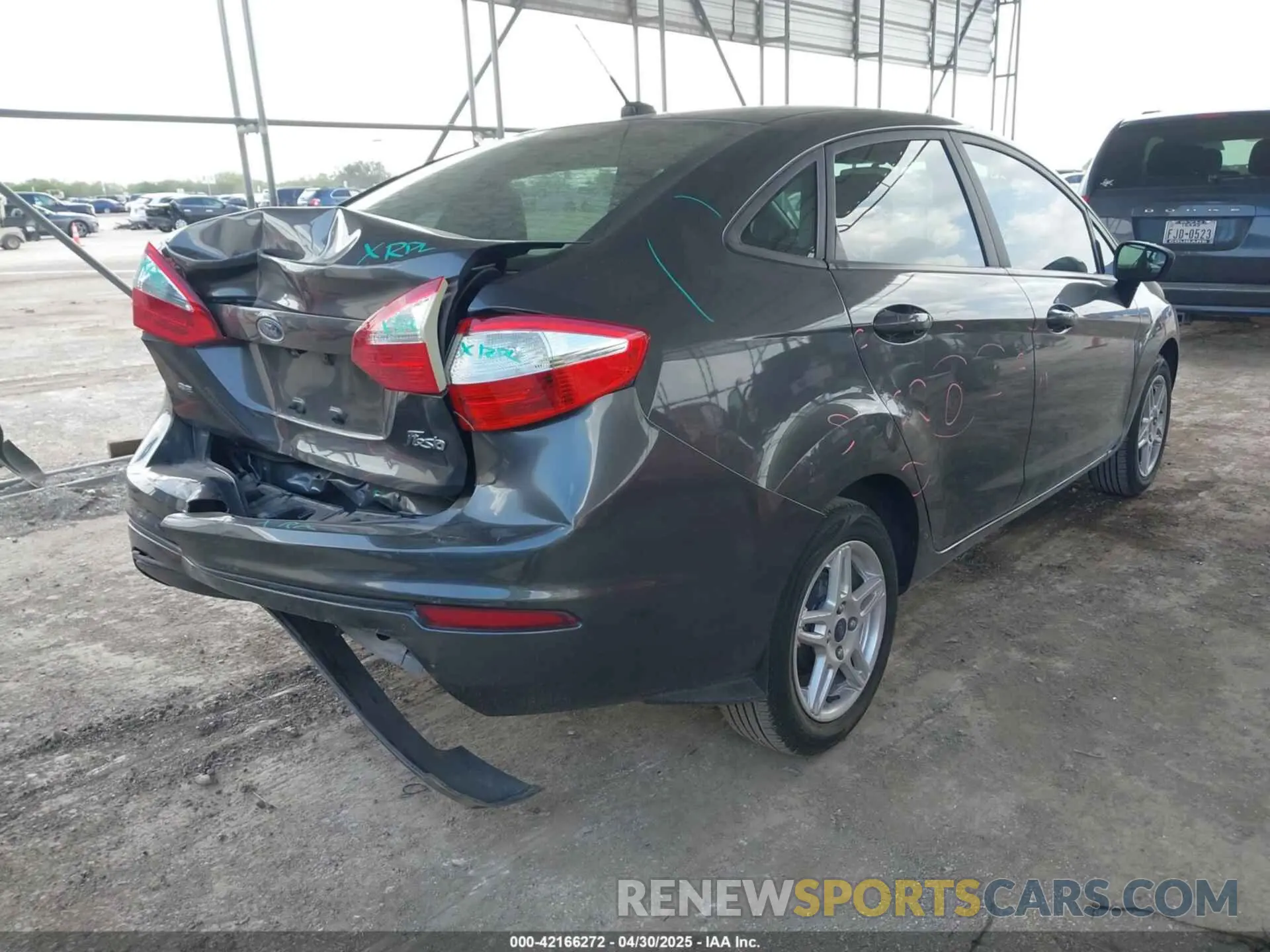 4 Photograph of a damaged car 3FADP4BJ9KM165612 FORD FIESTA 2019