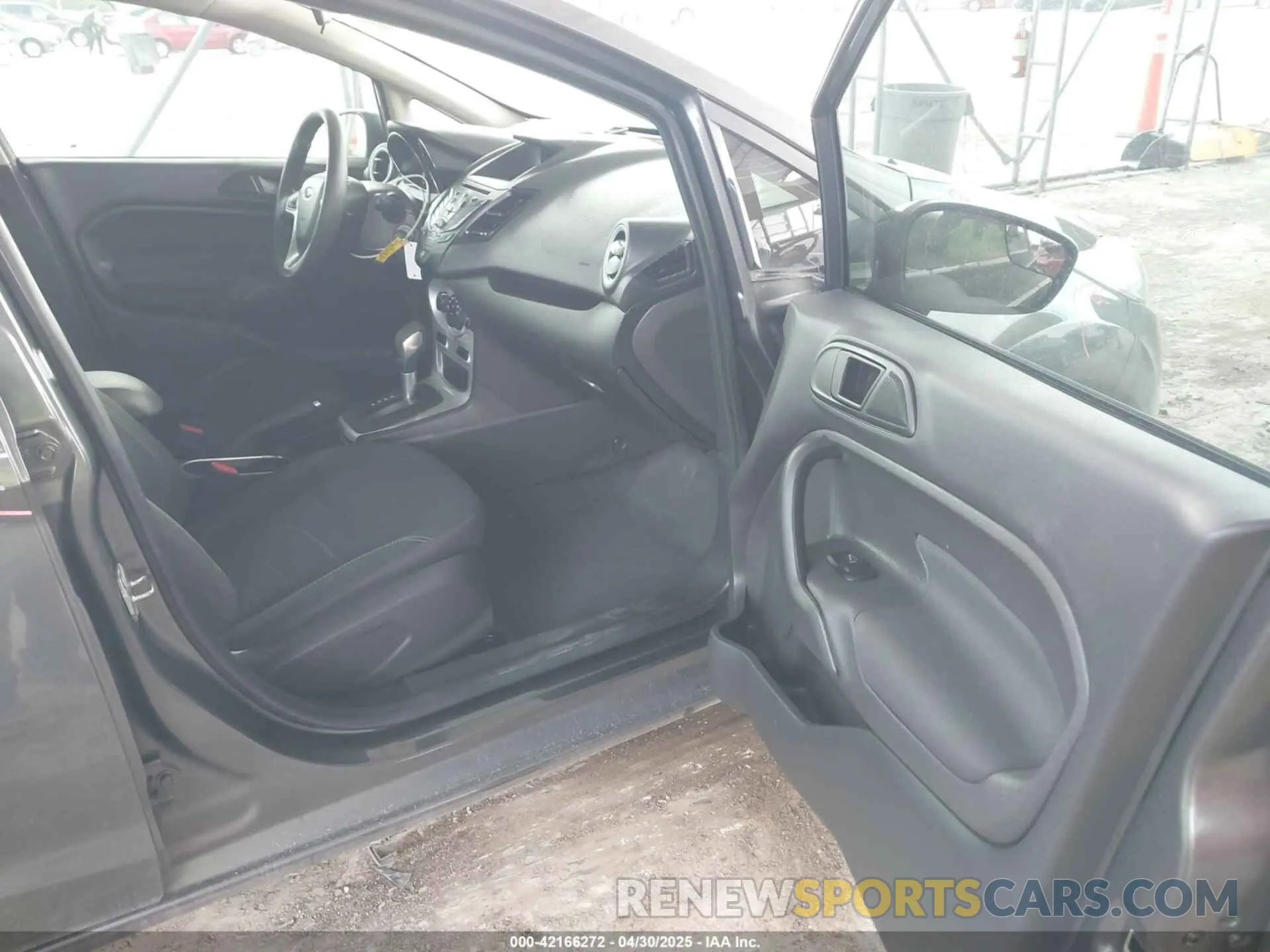 5 Photograph of a damaged car 3FADP4BJ9KM165612 FORD FIESTA 2019